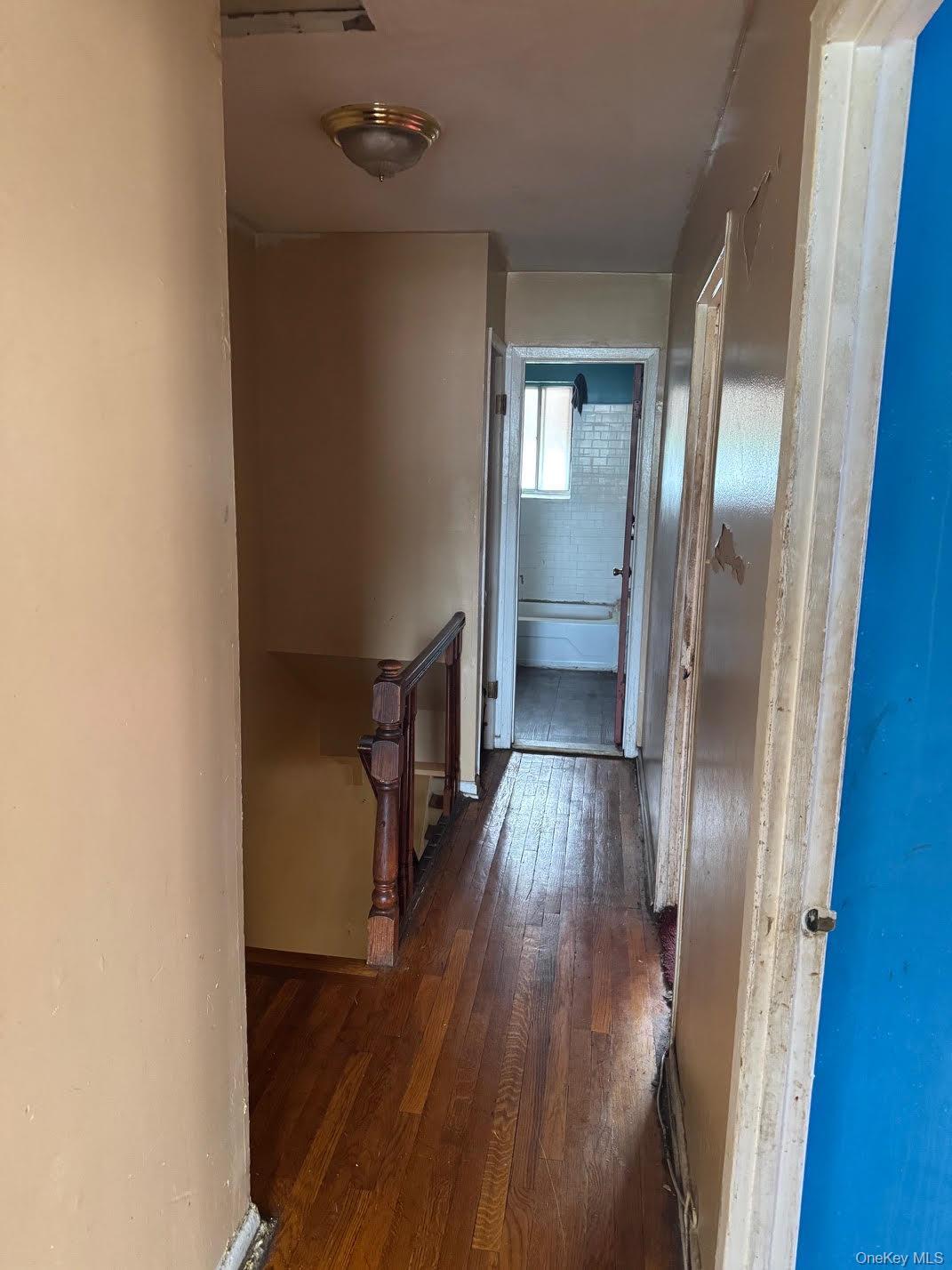 Single Family Wickham Avenue Bronx, NY 10469, MLS-1022114-10