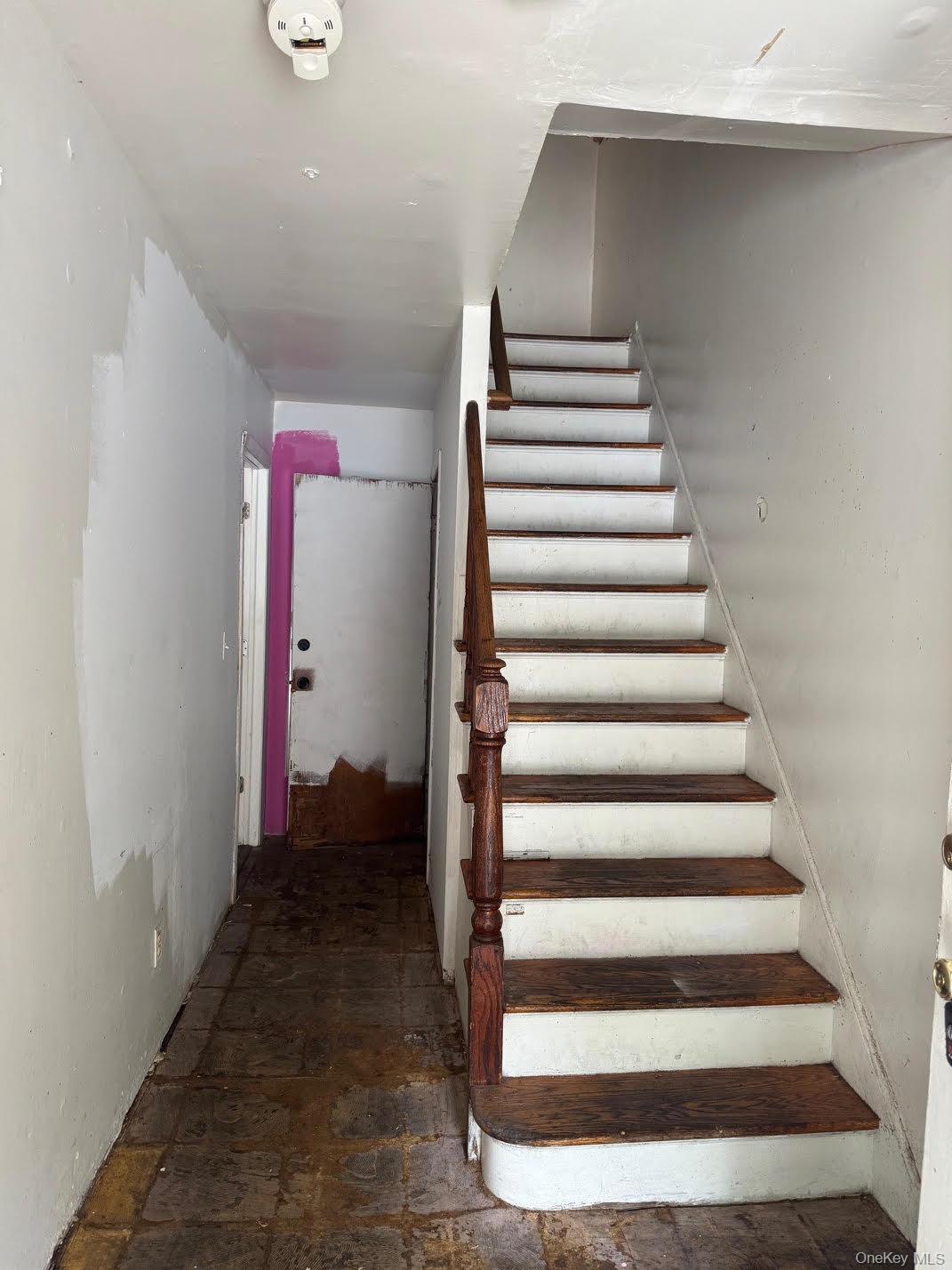 Single Family Wickham Avenue Bronx, NY 10469, MLS-1022114-2