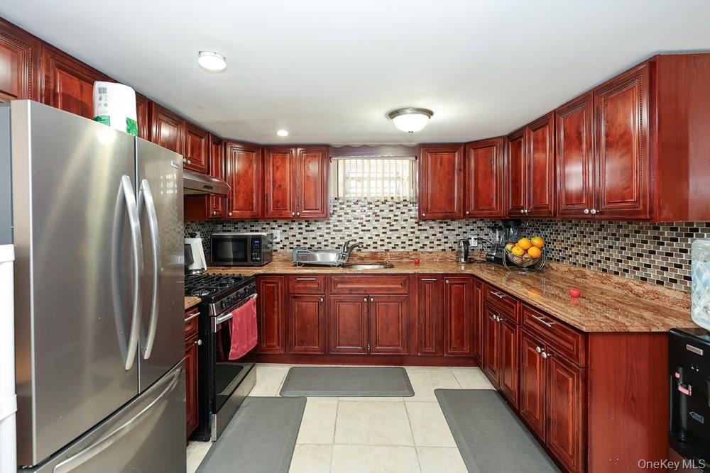 Single Family Camden Avenue Queens, NY 11412, MLS-1022123-13