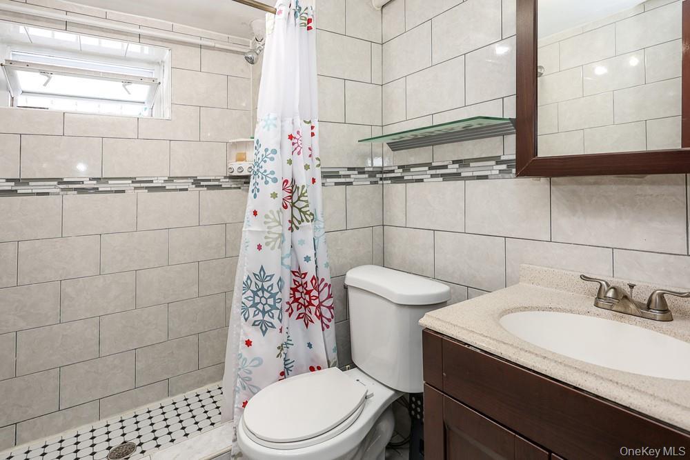 Single Family Camden Avenue Queens, NY 11412, MLS-1022123-17