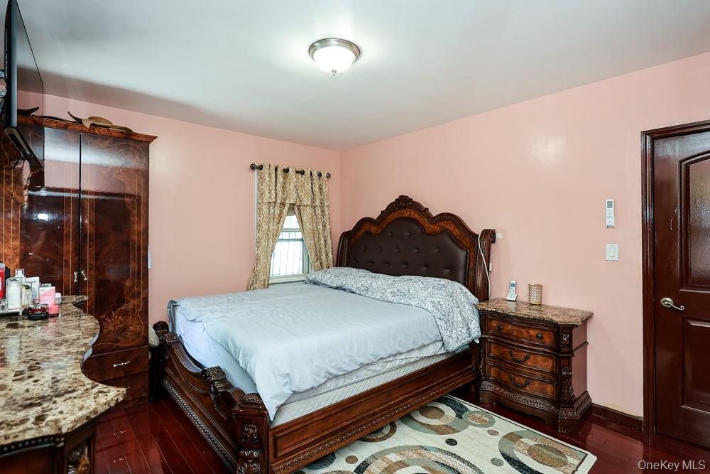 Single Family Camden Avenue Queens, NY 11412, MLS-1022123-7