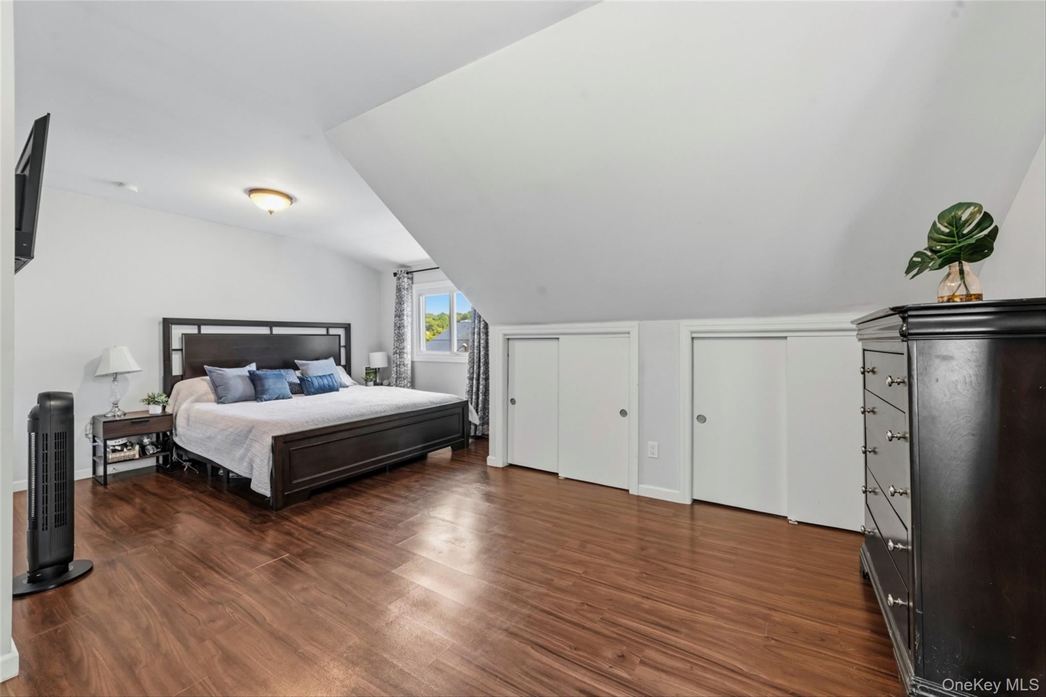 Single Family Lincoln Terrace Westchester County, NY 10566, MLS-1022124-14