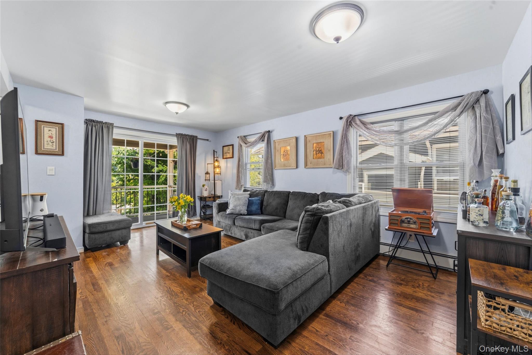 Single Family Lincoln Terrace Westchester County, NY 10566, MLS-1022124-2