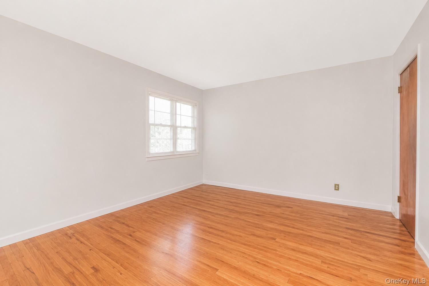 Single Family Shonnard Terrace Westchester County, NY 10701, MLS-1022145-13