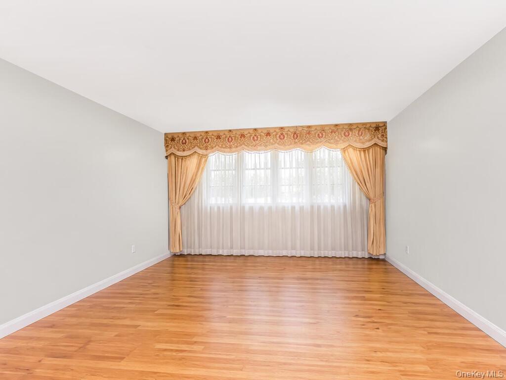 Single Family Shonnard Terrace Westchester County, NY 10701, MLS-1022145-2