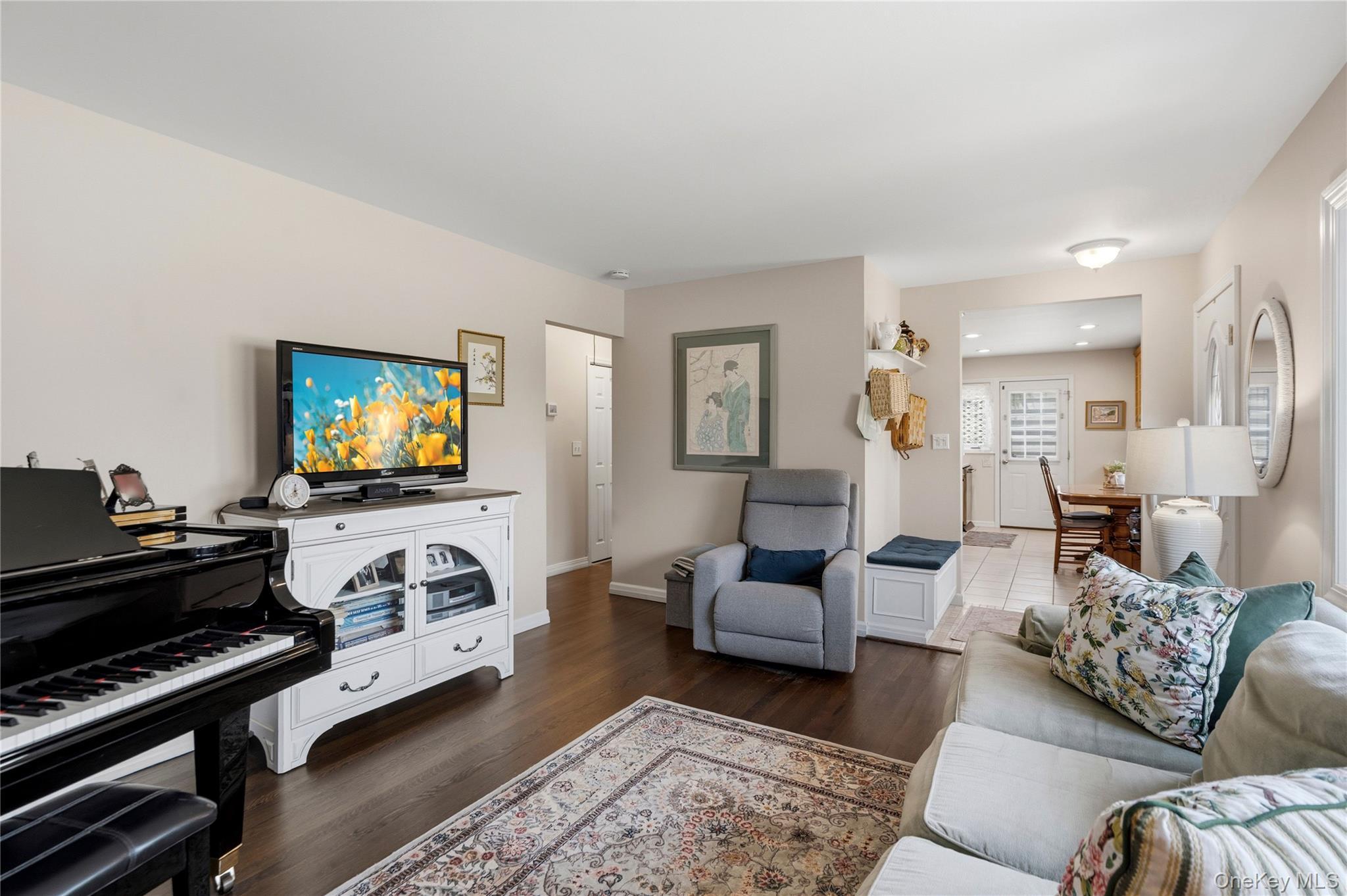 Single Family Liszt Street  Nassau County, NY 11801, MLS-1022152-9