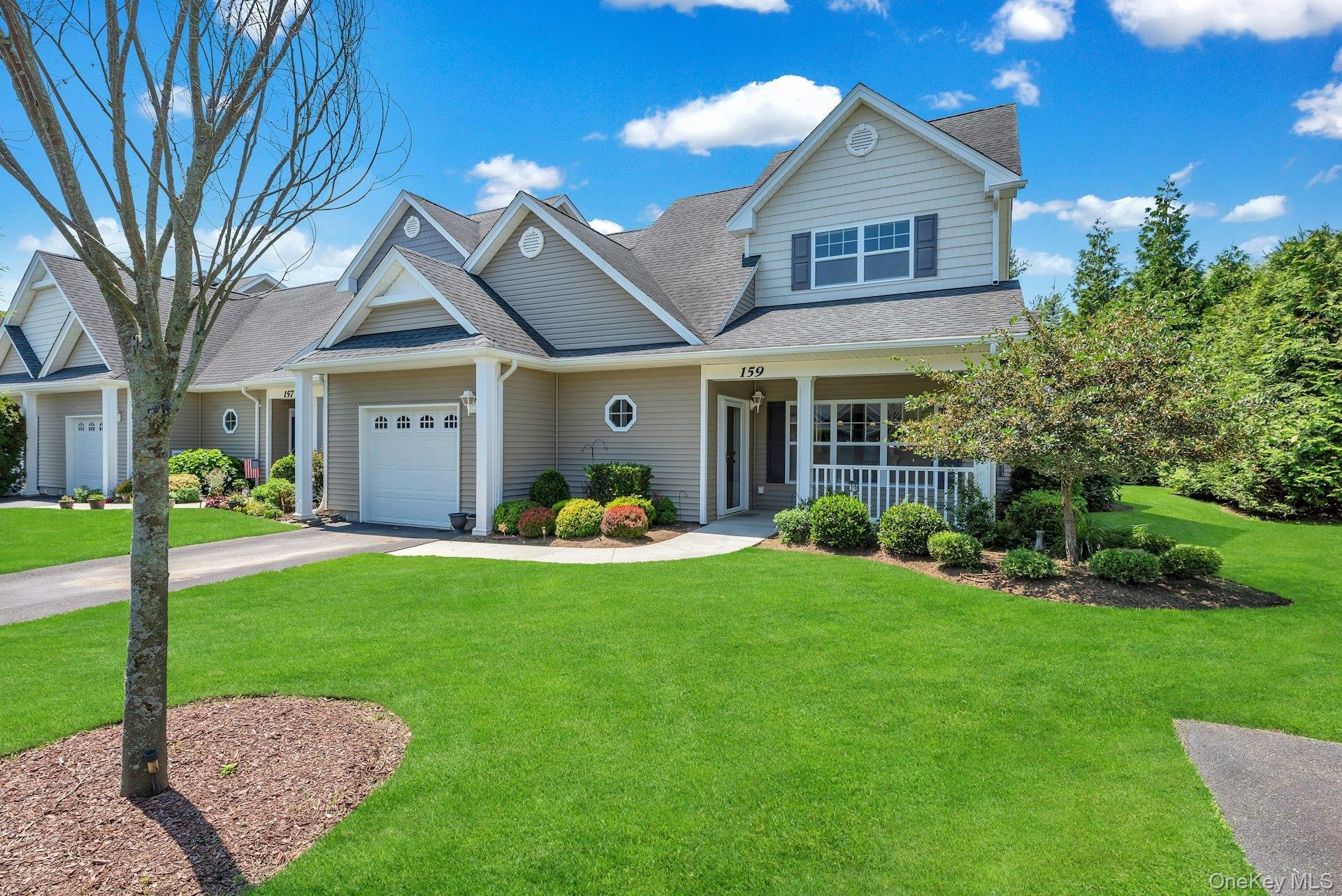 Single Family Stoneleigh Drive Suffolk County, NY 11901, MLS-1022160-2