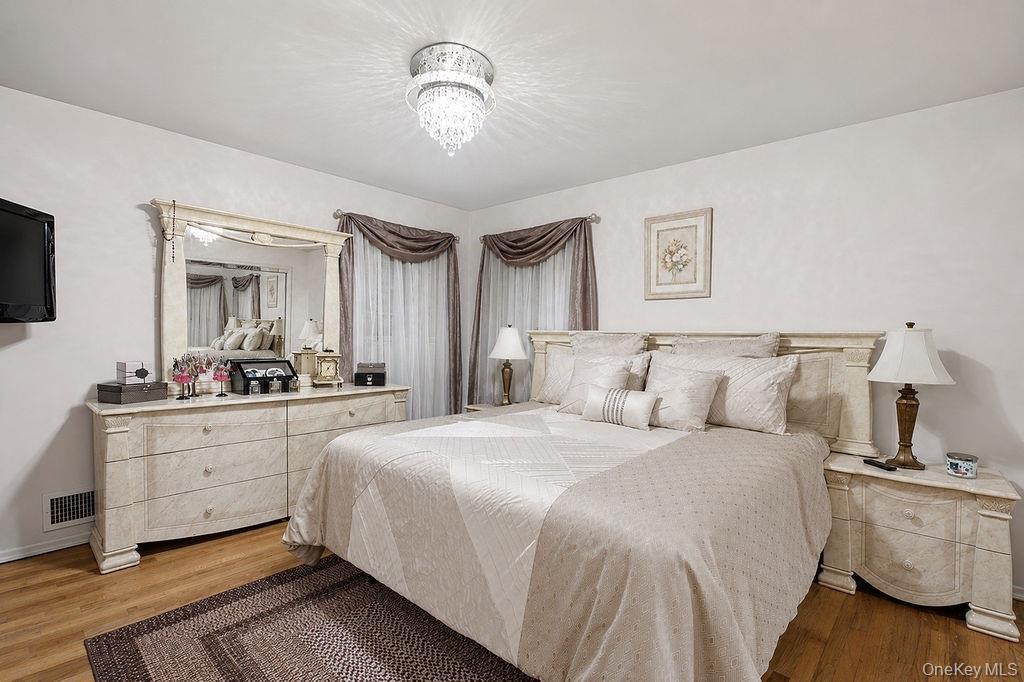 Single Family 91st Street Queens, NY 11414, MLS-1022175-10