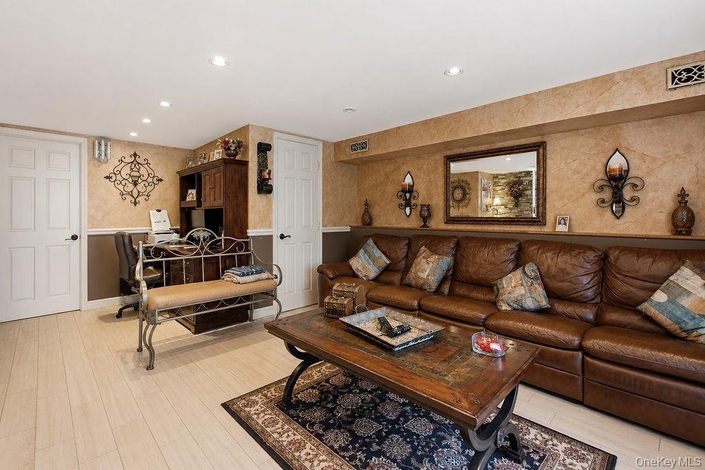 Single Family 91st Street Queens, NY 11414, MLS-1022175-16