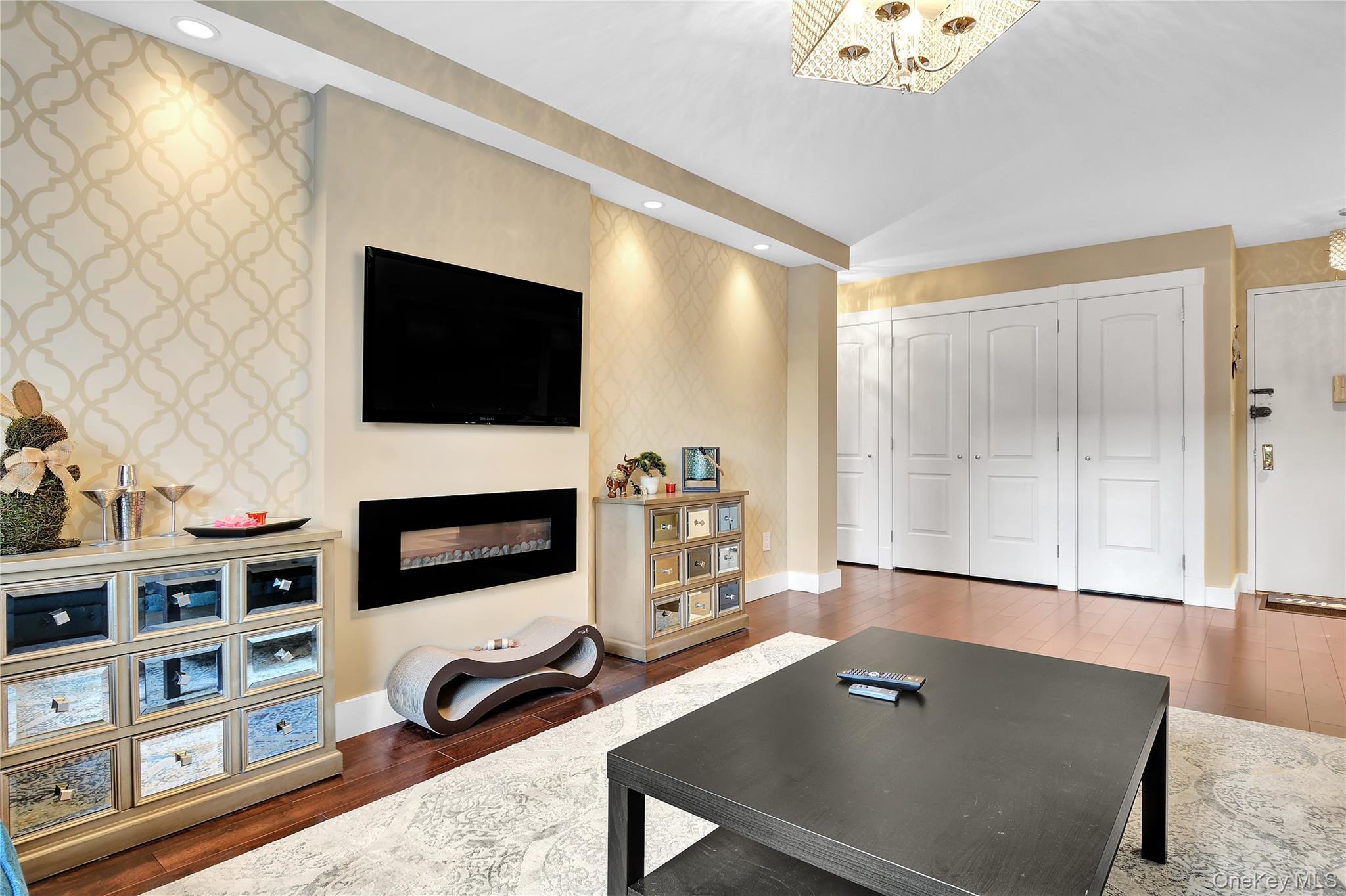 Apartment W 232nd Street  Bronx, NY 10463, MLS-1022182-10
