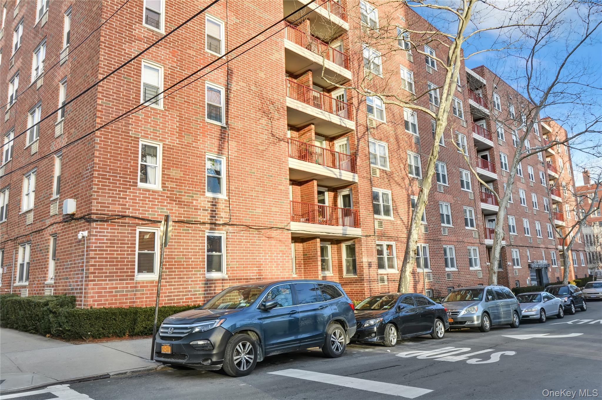 Apartment W 232nd Street  Bronx, NY 10463, MLS-1022182-17
