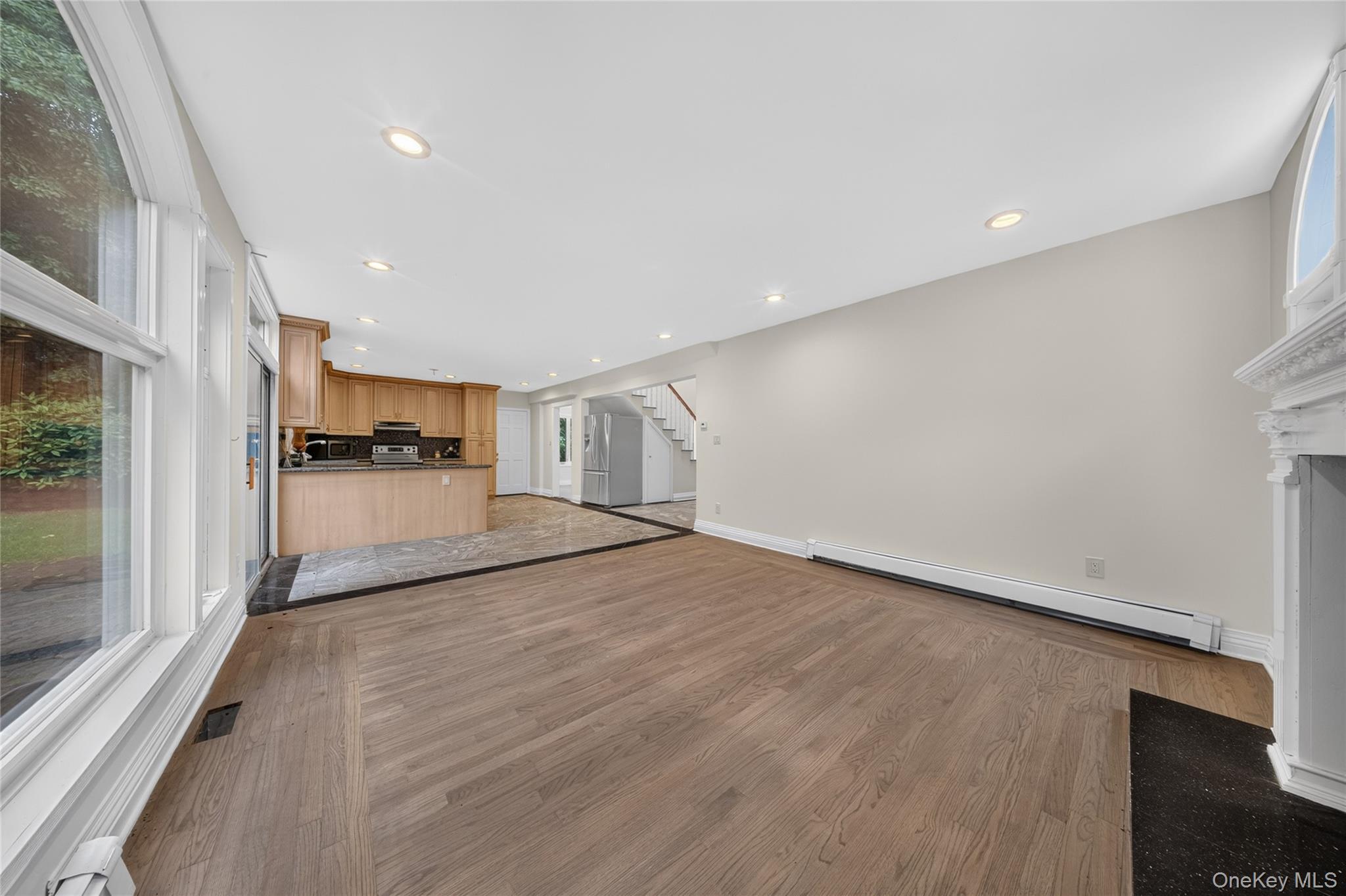 Single Family Douglaston Parkway Queens, NY 11362, MLS-1022188-10
