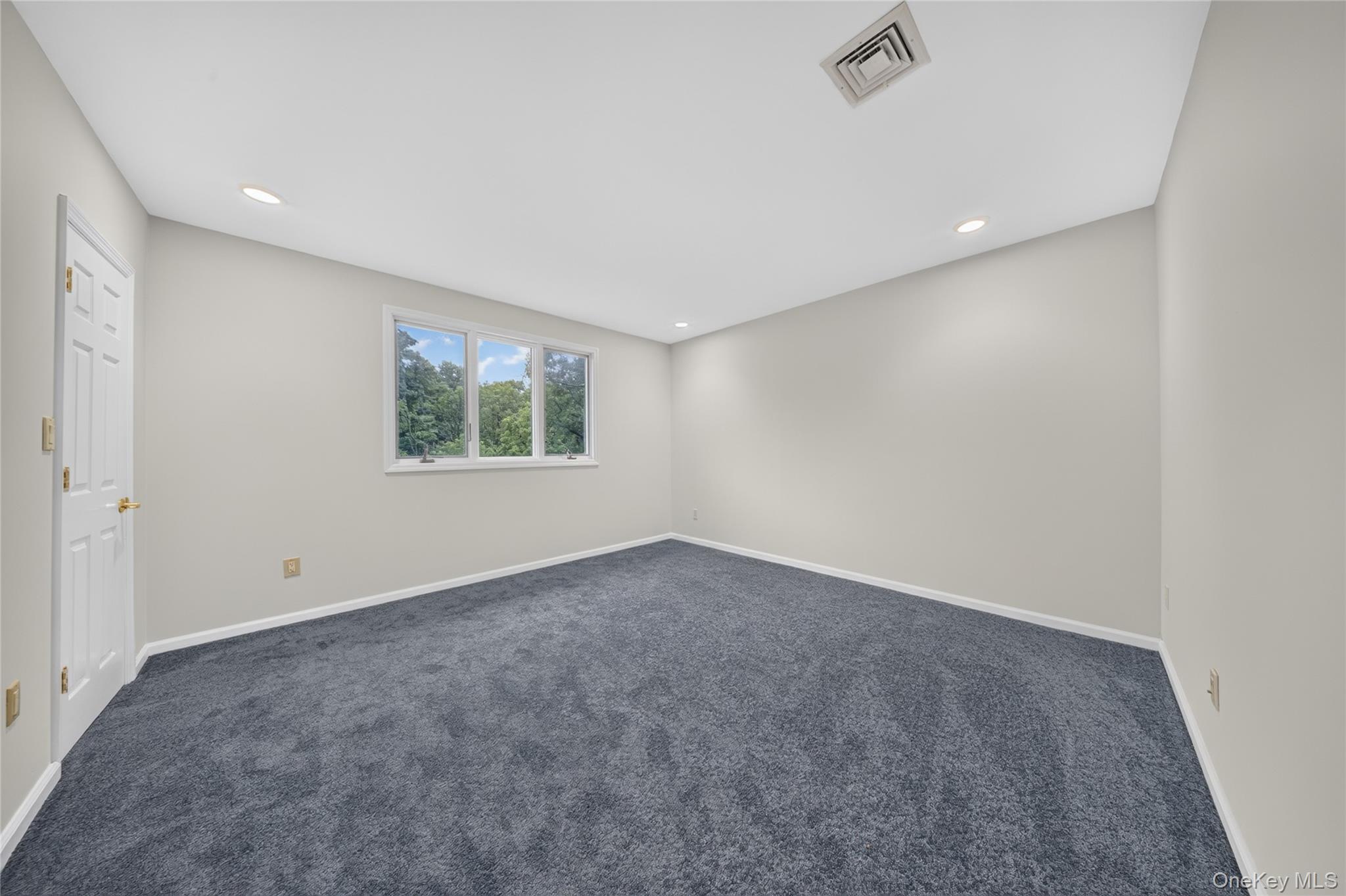 Single Family Douglaston Parkway Queens, NY 11362, MLS-1022188-29