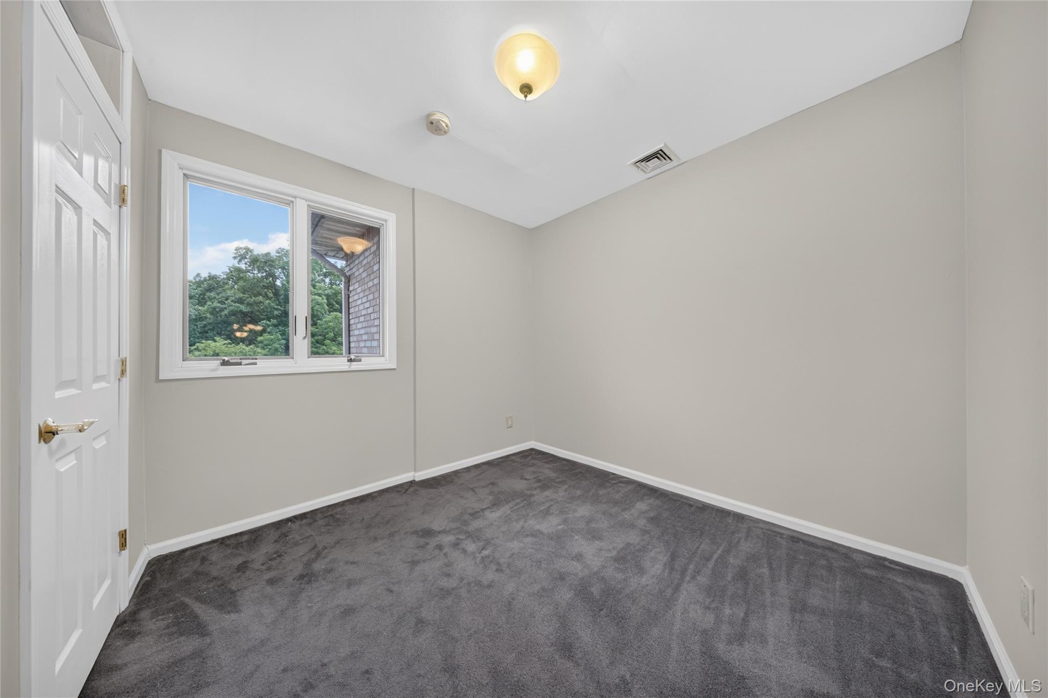 Single Family Douglaston Parkway Queens, NY 11362, MLS-1022188-30