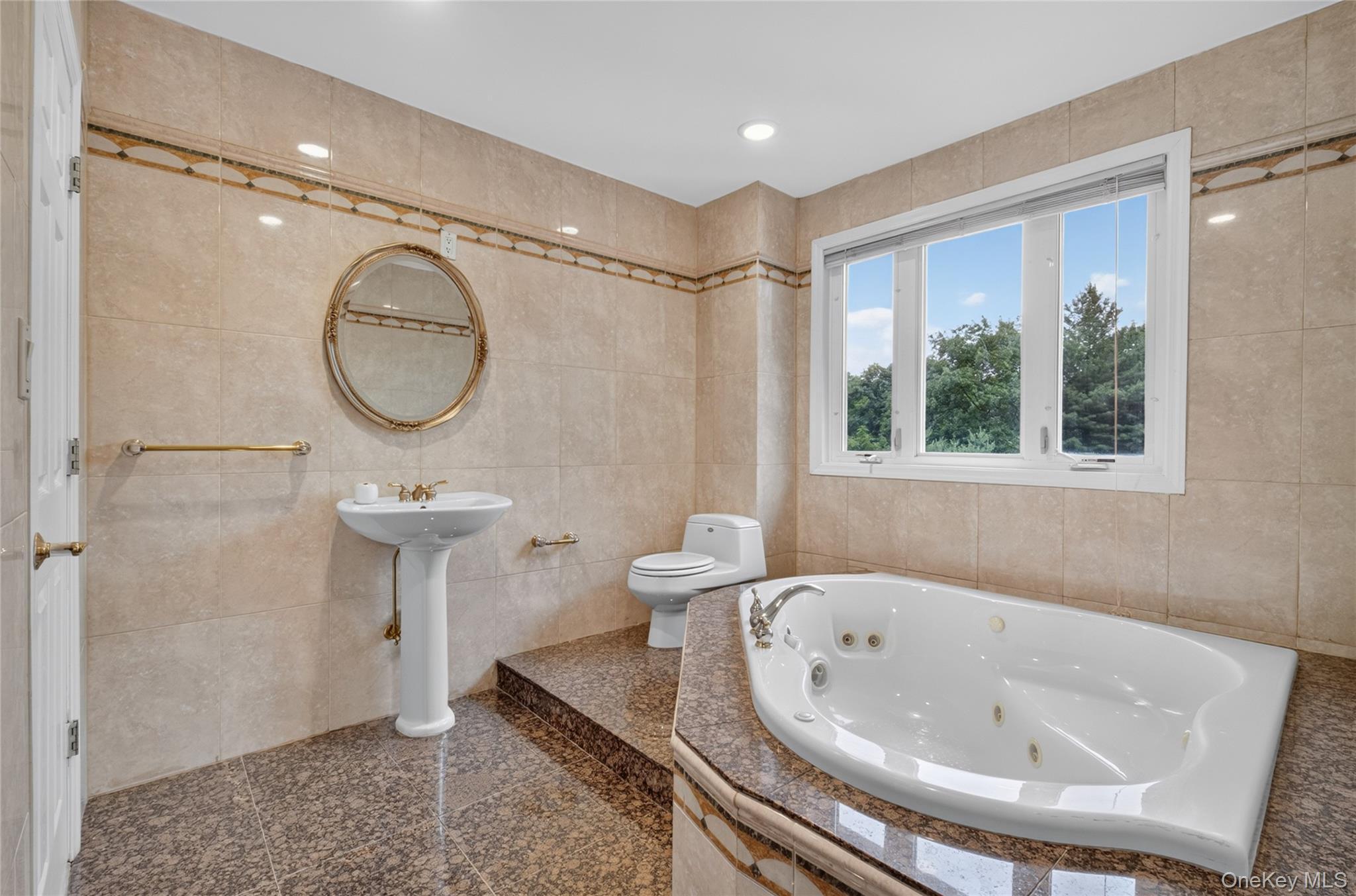 Single Family Douglaston Parkway Queens, NY 11362, MLS-1022188-31