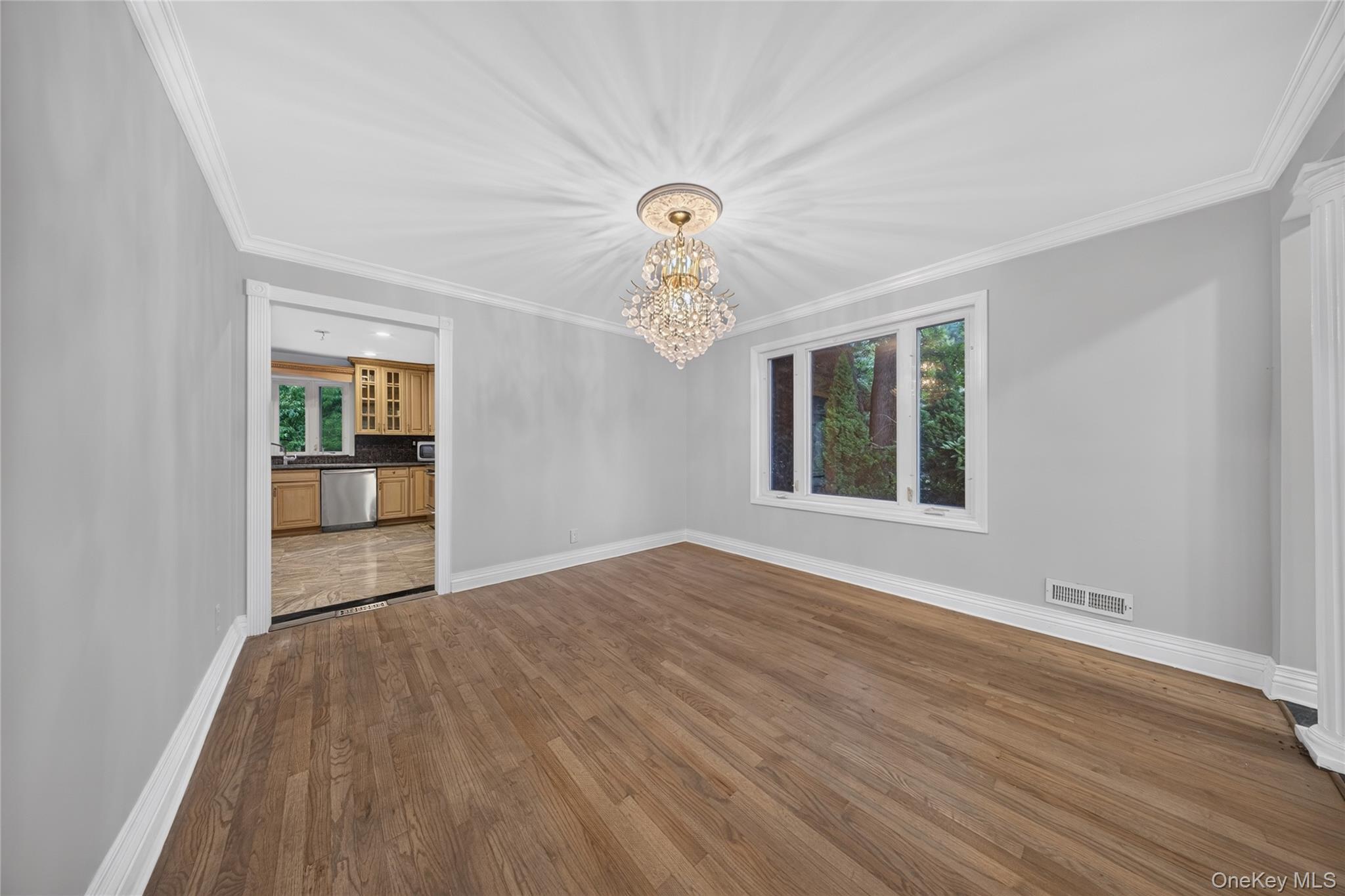 Single Family Douglaston Parkway Queens, NY 11362, MLS-1022188-9