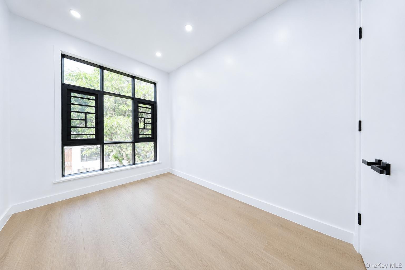 Single Family Goodwin Place Brooklyn, NY 11221, MLS-1022198-35