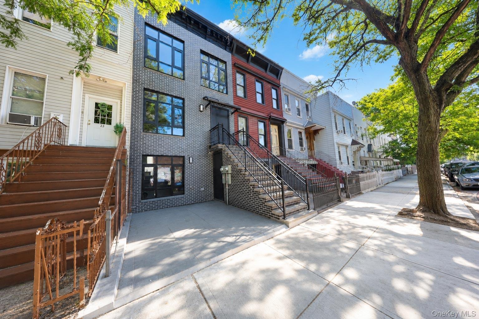 Single Family Goodwin Place Brooklyn, NY 11221, MLS-1022198-4