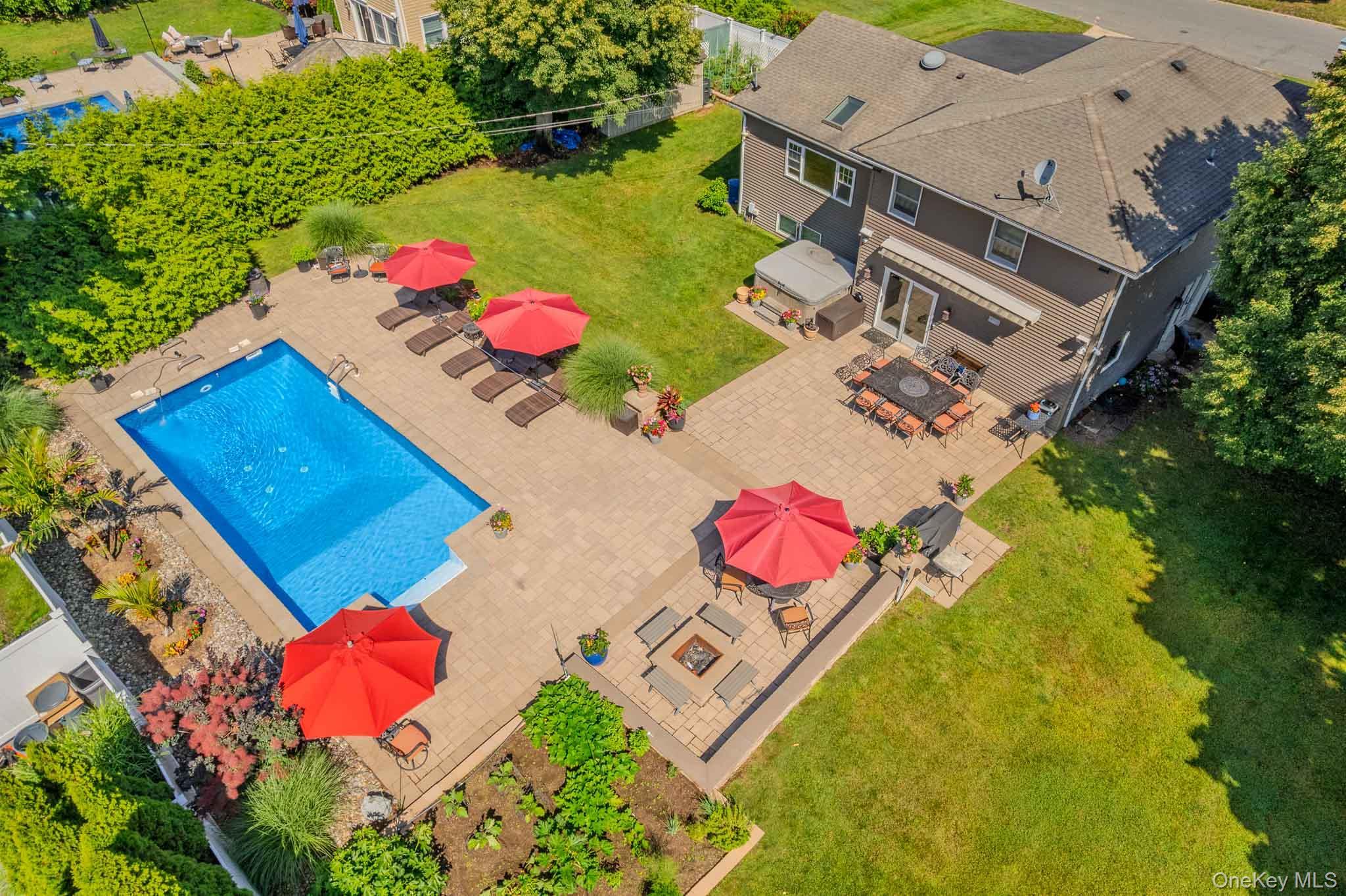 Single Family Feather Lane  Suffolk County, NY 11725, MLS-1022234-3