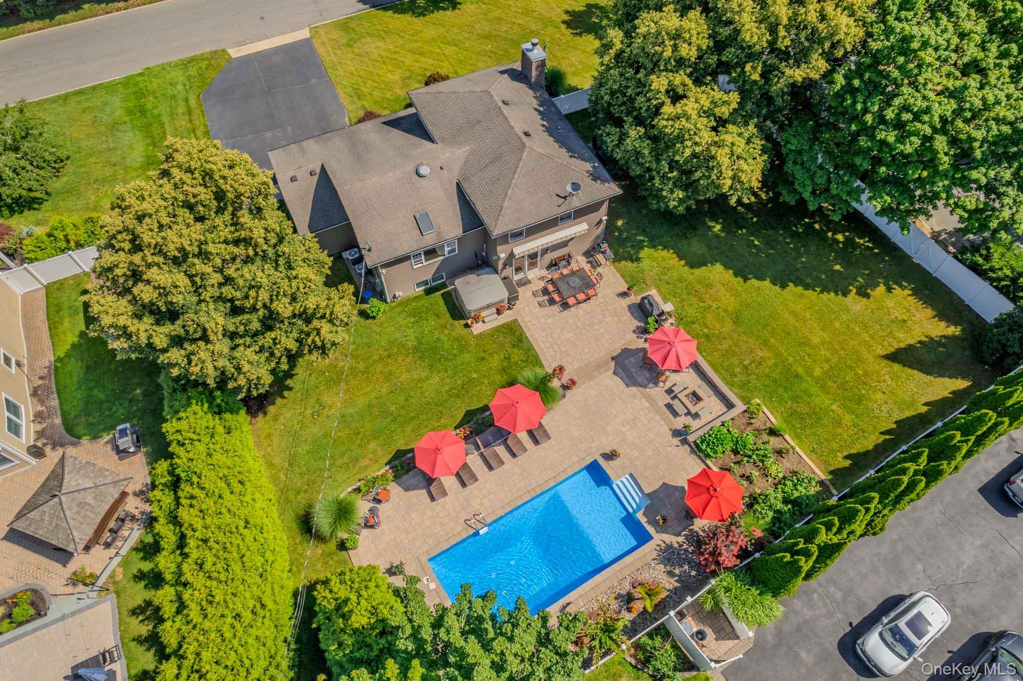 Single Family Feather Lane  Suffolk County, NY 11725, MLS-1022234-44