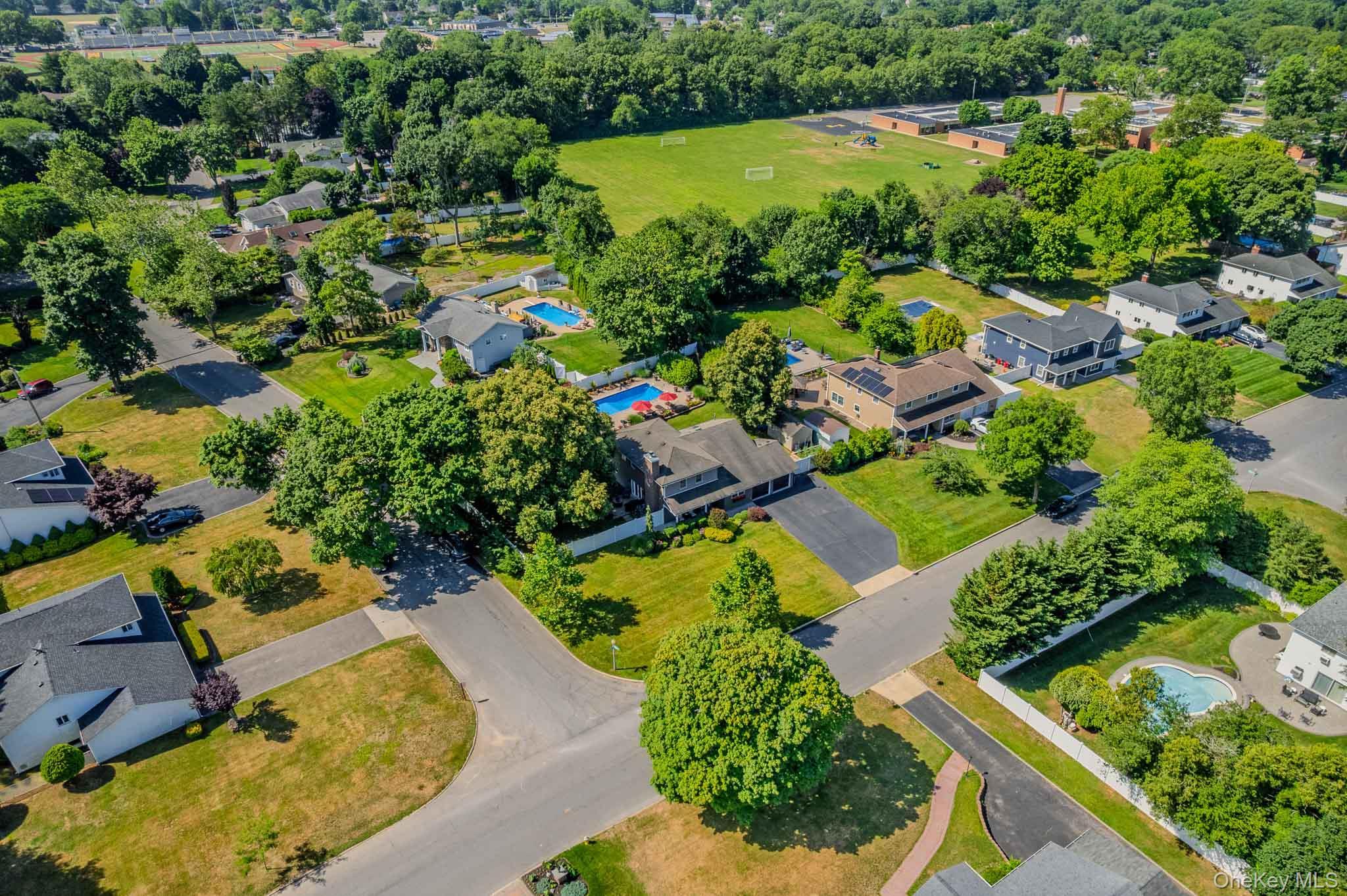Single Family Feather Lane  Suffolk County, NY 11725, MLS-1022234-46
