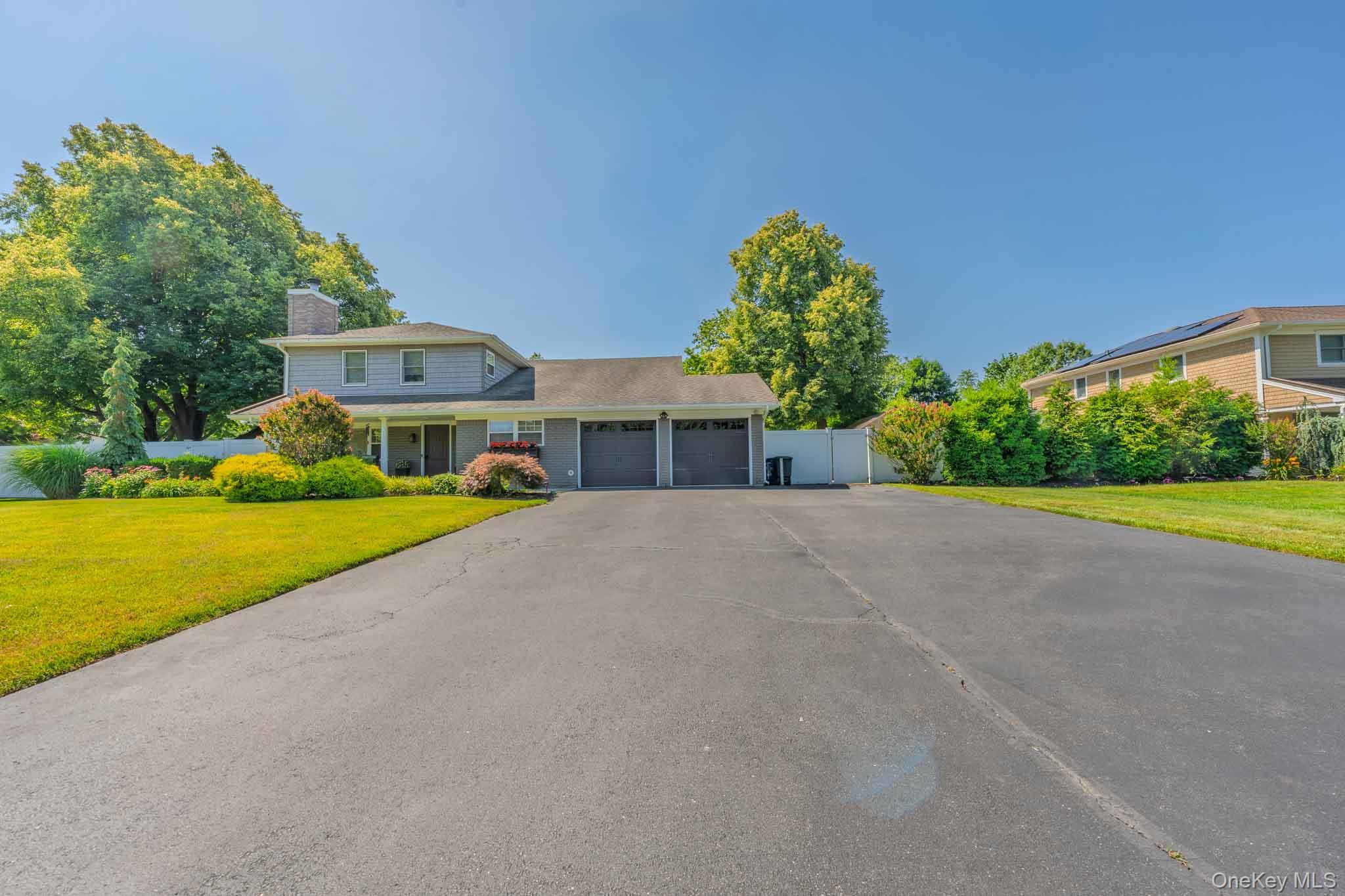Single Family Feather Lane  Suffolk County, NY 11725, MLS-1022234-47