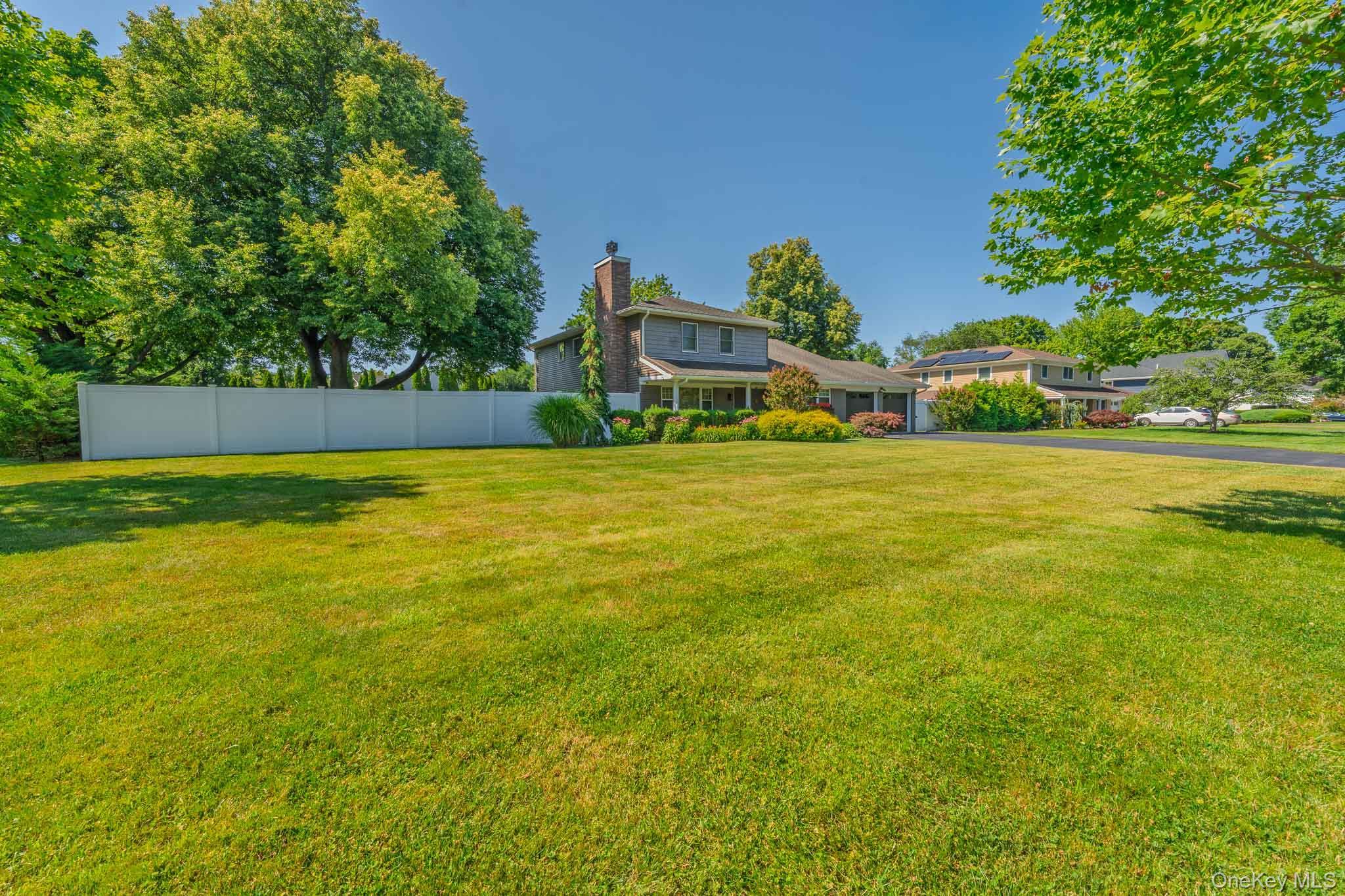 Single Family Feather Lane  Suffolk County, NY 11725, MLS-1022234-49