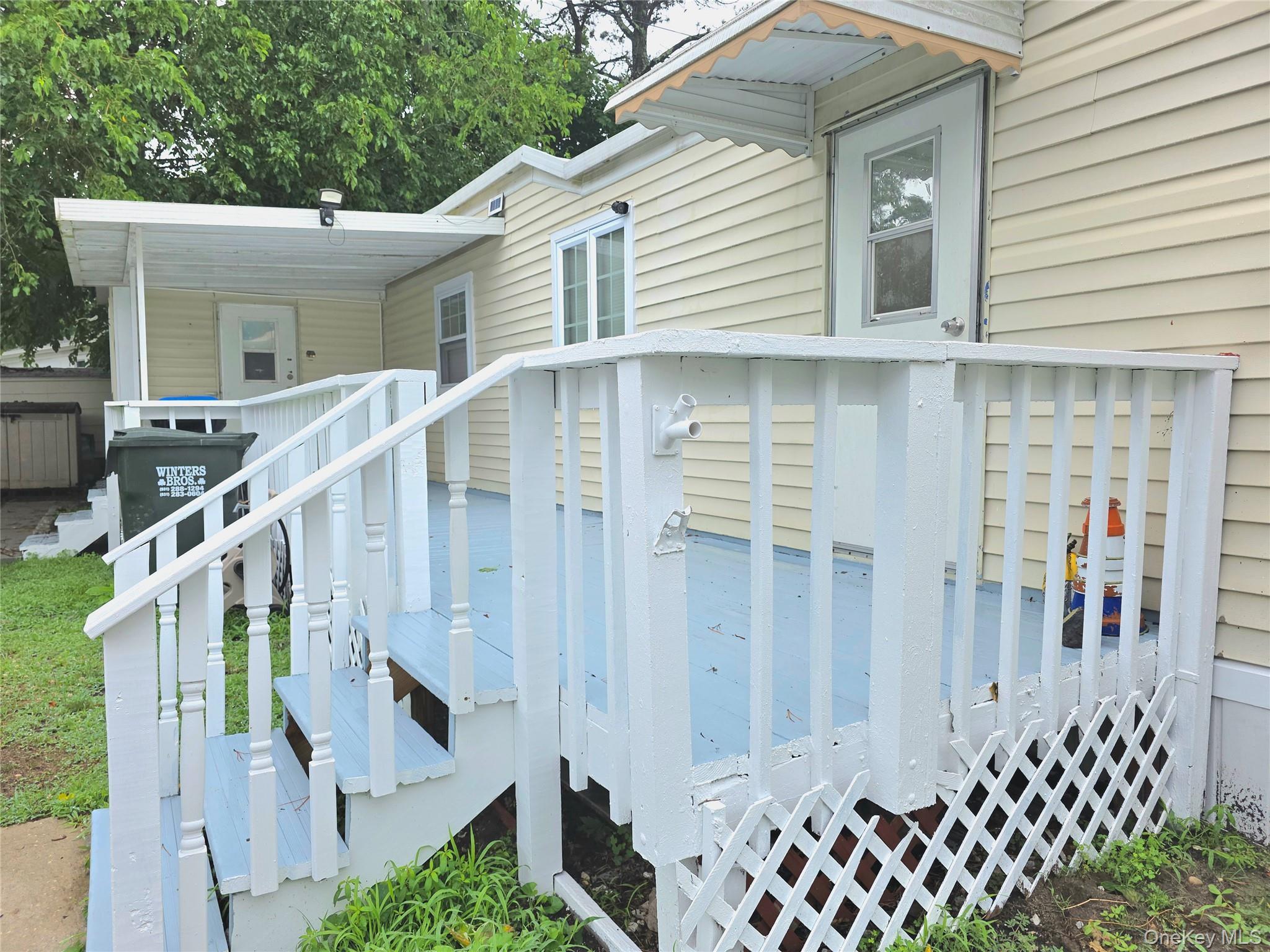 Single Family Ave Suffolk County, NY 11901, MLS-1022244-2