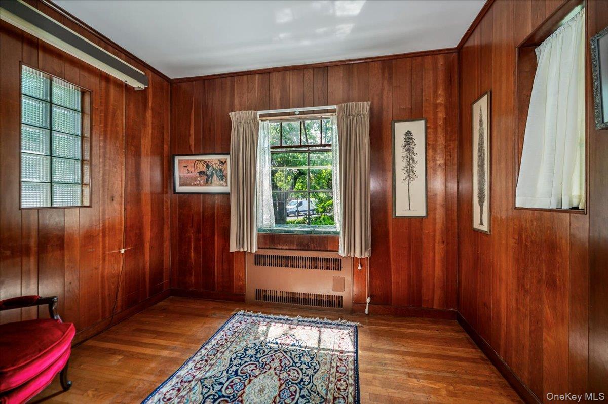 Single Family Rhinelander Avenue  Bronx, NY 10461, MLS-1022280-11