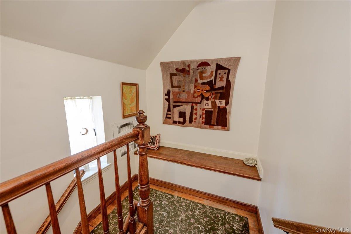 Single Family Rhinelander Avenue  Bronx, NY 10461, MLS-1022280-20