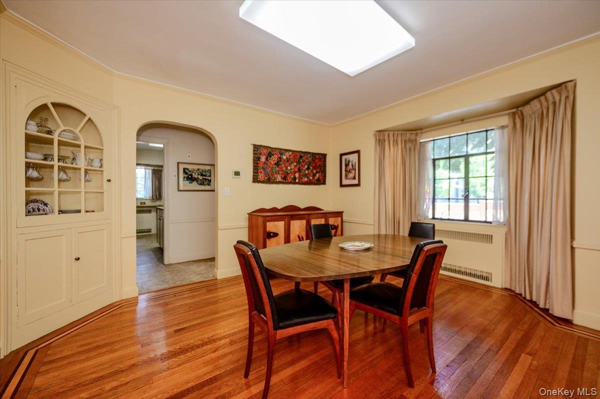Single Family Rhinelander Avenue  Bronx, NY 10461, MLS-1022280-9