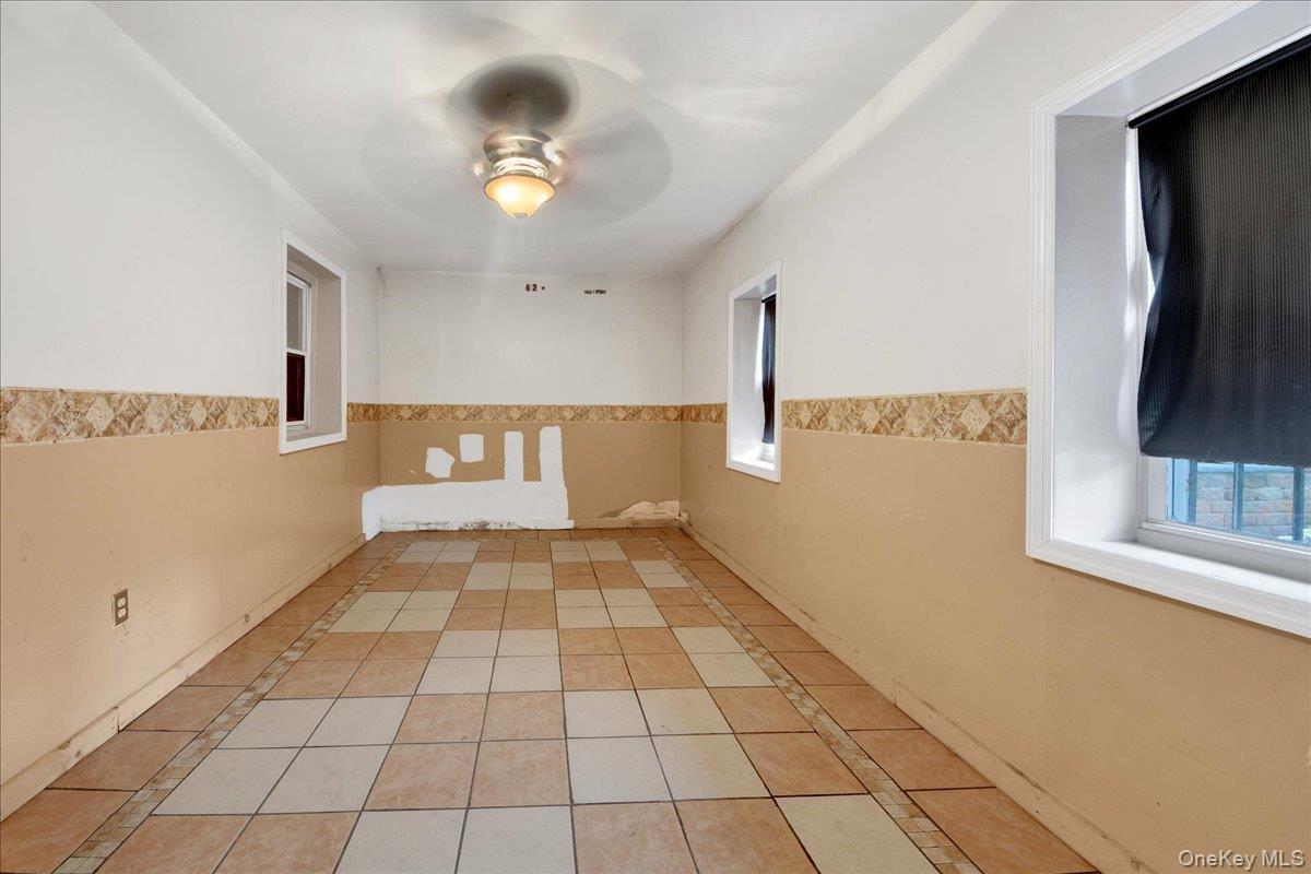 Single Family Underhill Avenue  Bronx, NY 10473, MLS-1022281-33