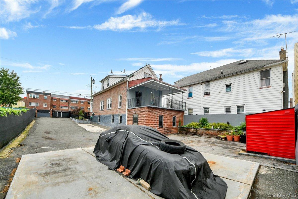 Single Family Underhill Avenue Bronx, NY 10473, MLS-1022281-6