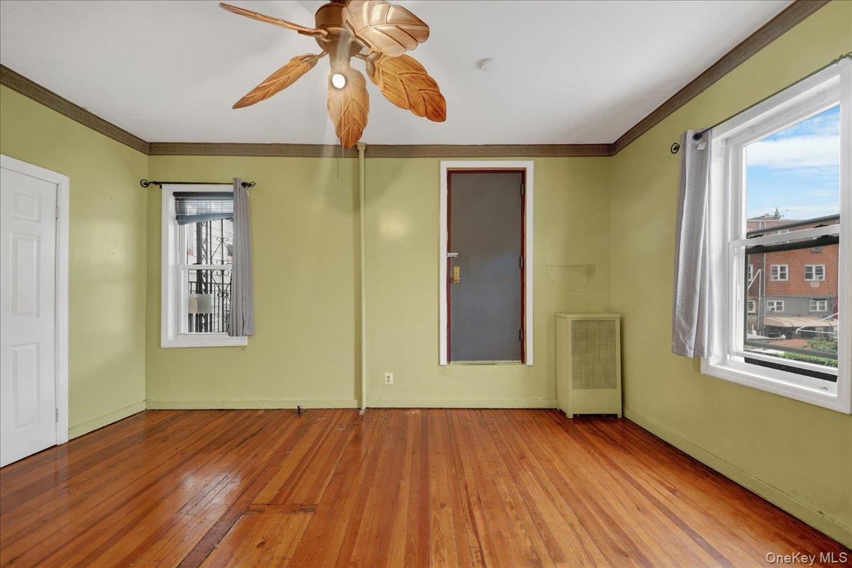 Single Family Underhill Avenue Bronx, NY 10473, MLS-1022281-8