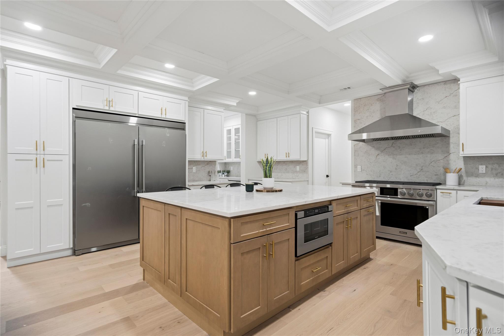 Single Family Cove Road Suffolk County, NY 11743, MLS-1022285-14