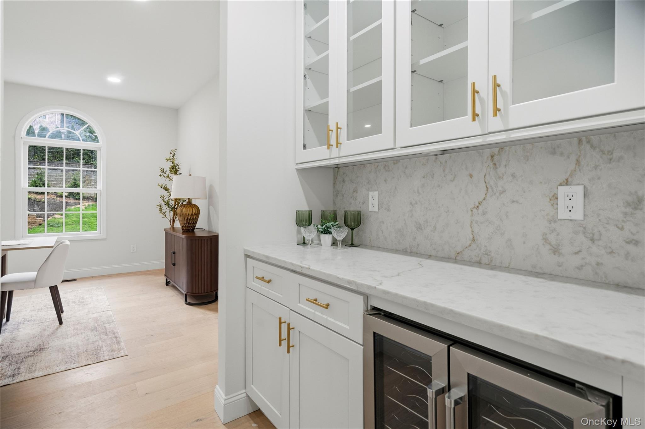 Single Family Cove Road Suffolk County, NY 11743, MLS-1022285-19