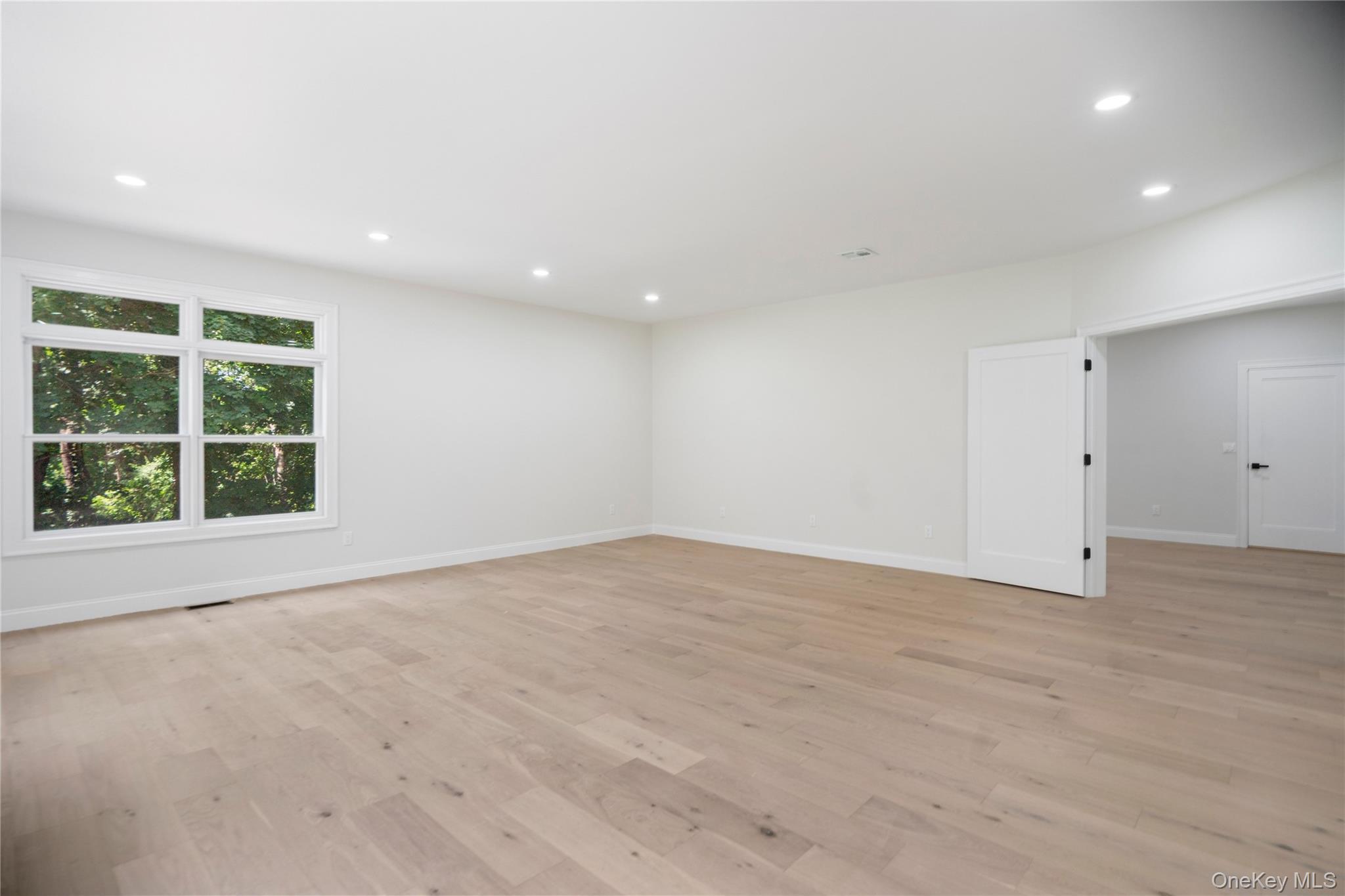 Single Family Cove Road Suffolk County, NY 11743, MLS-1022285-30