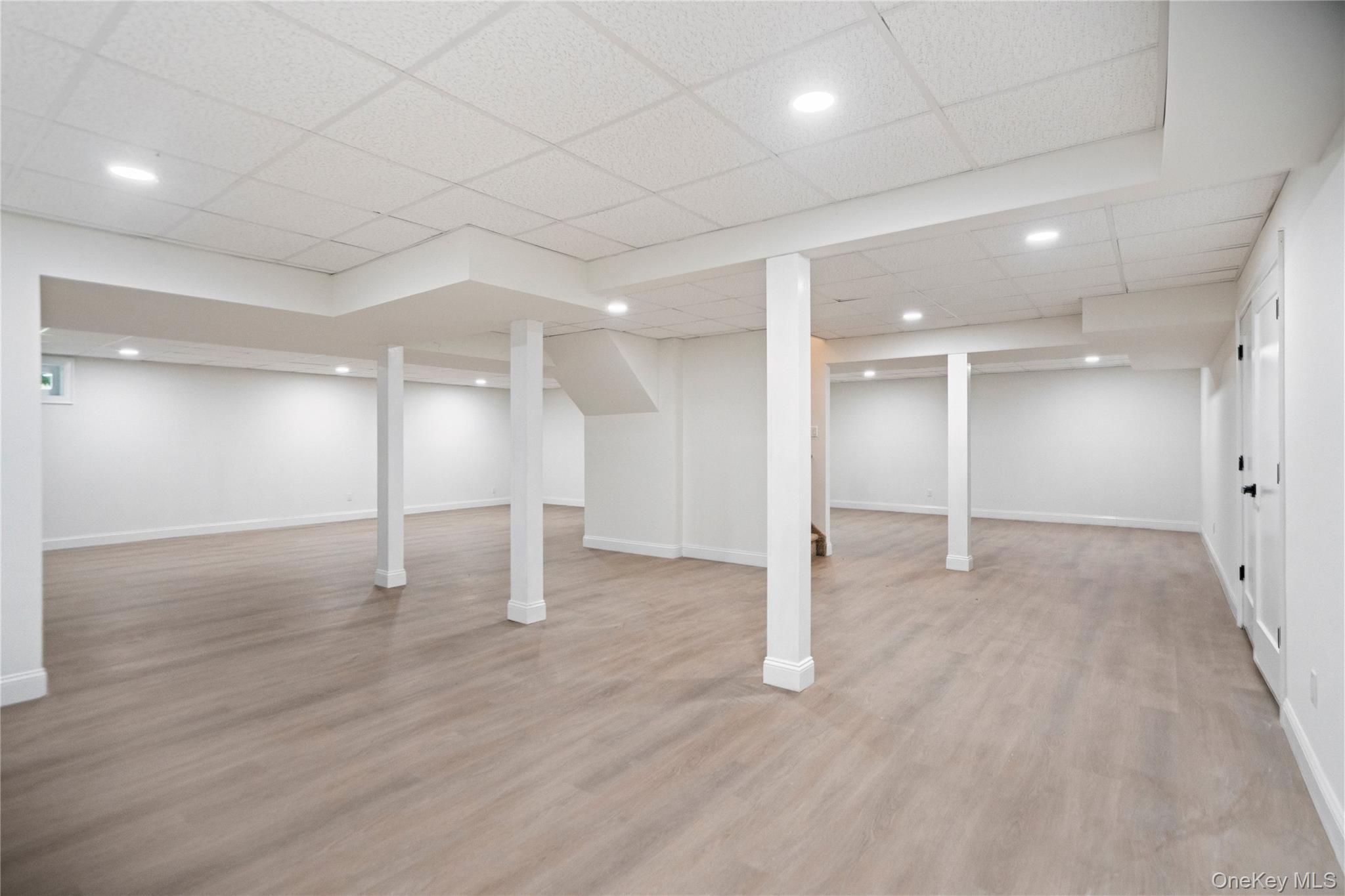 Single Family Cove Road Suffolk County, NY 11743, MLS-1022285-46