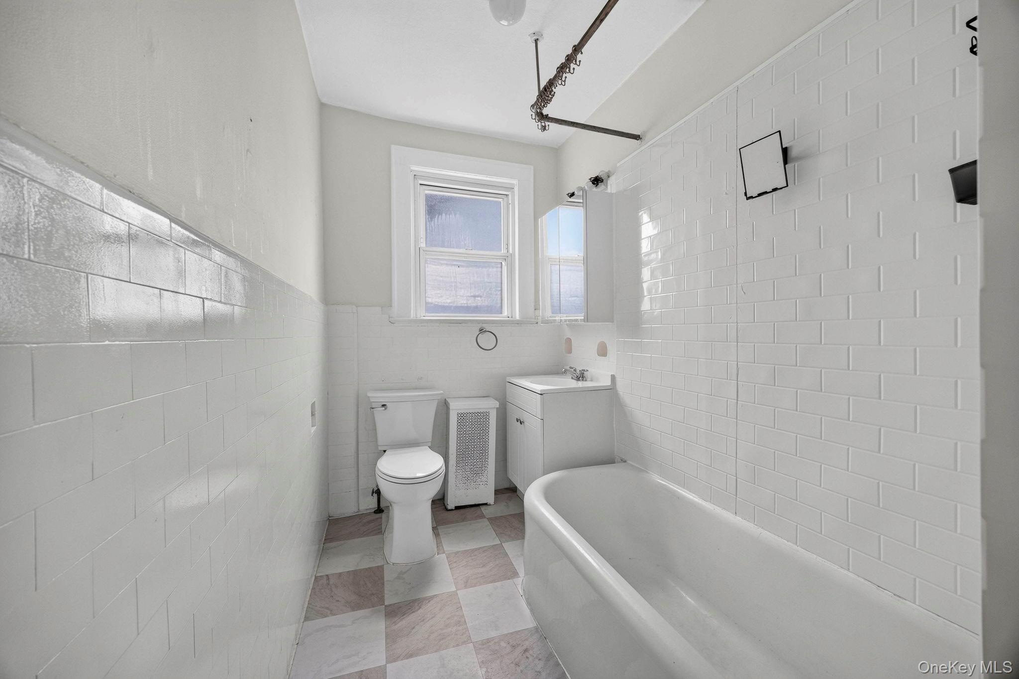 Single Family Beach 131st Street Queens, NY 11694, MLS-1022310-10
