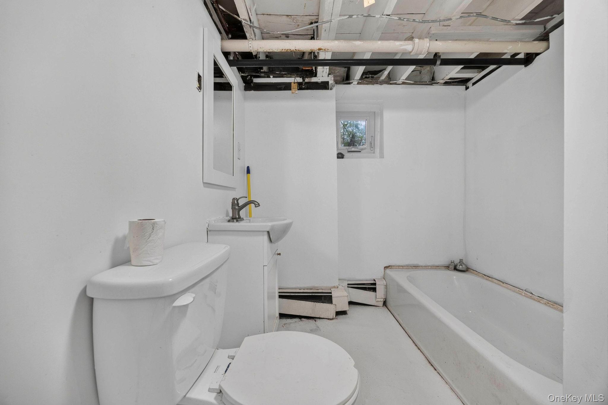 Single Family Beach 131st Street Queens, NY 11694, MLS-1022310-24