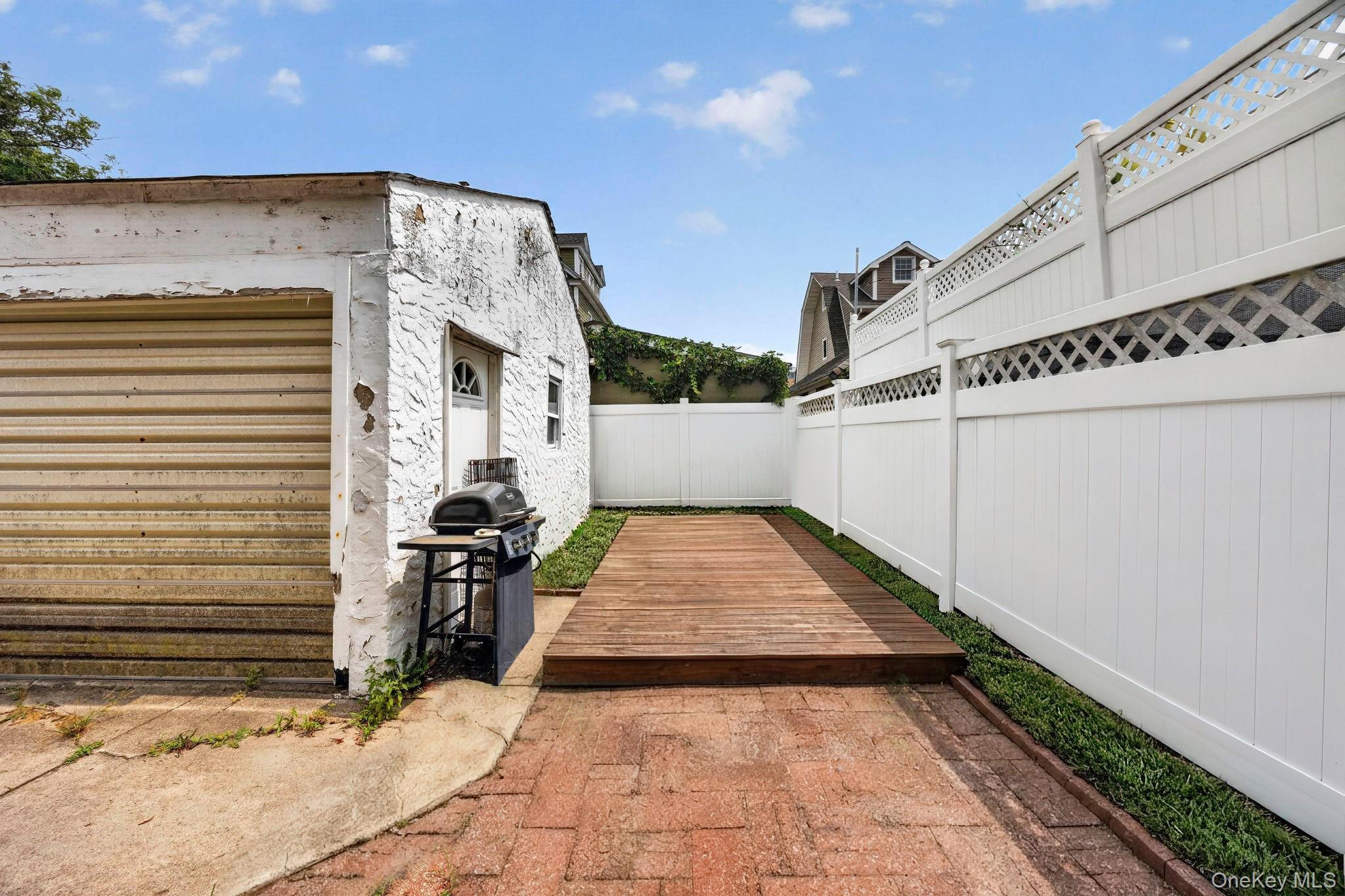 Single Family Beach 131st Street Queens, NY 11694, MLS-1022310-28