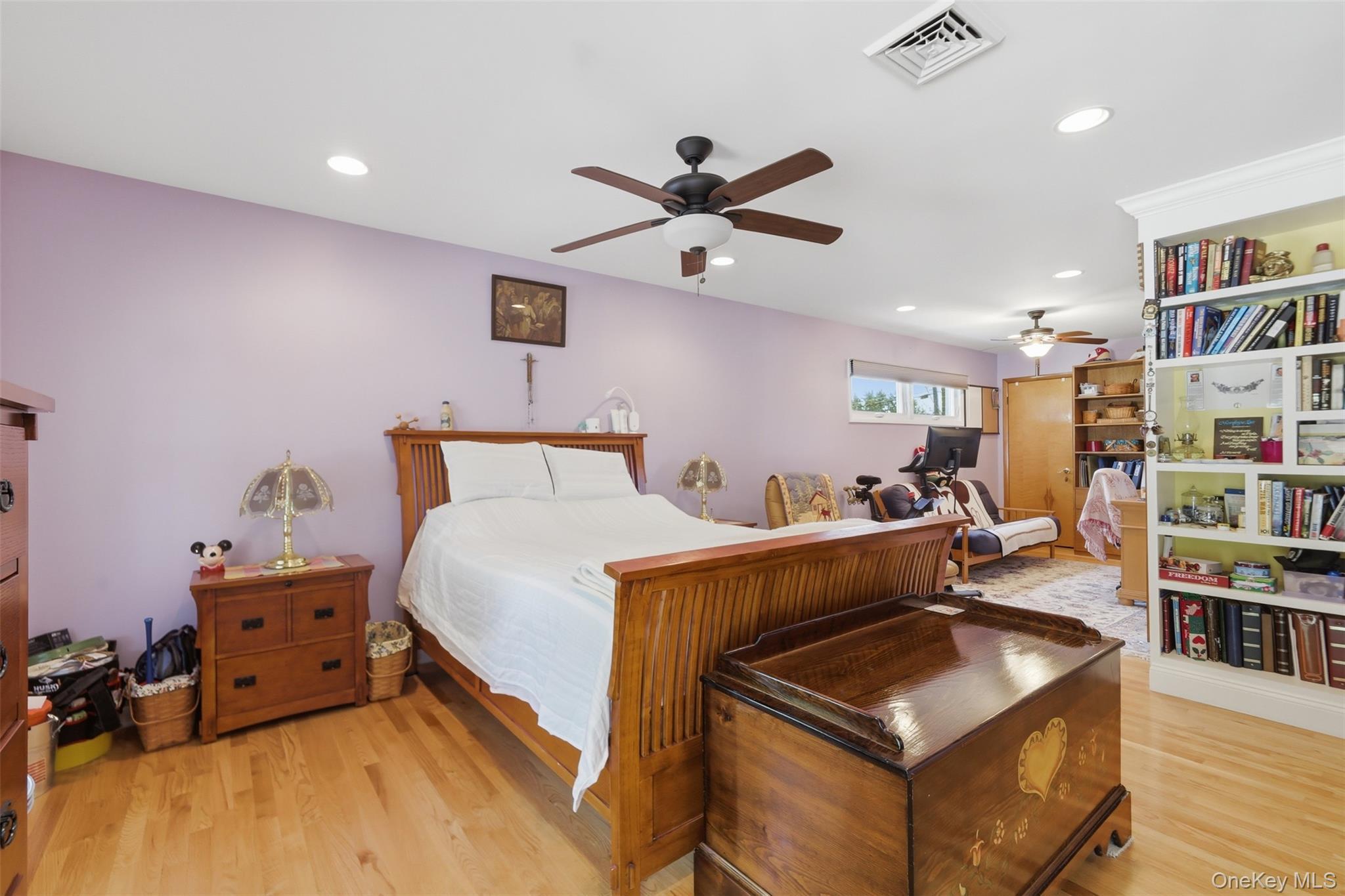 Single Family Hiko Place Dutchess County, NY 12524, MLS-1022326-15