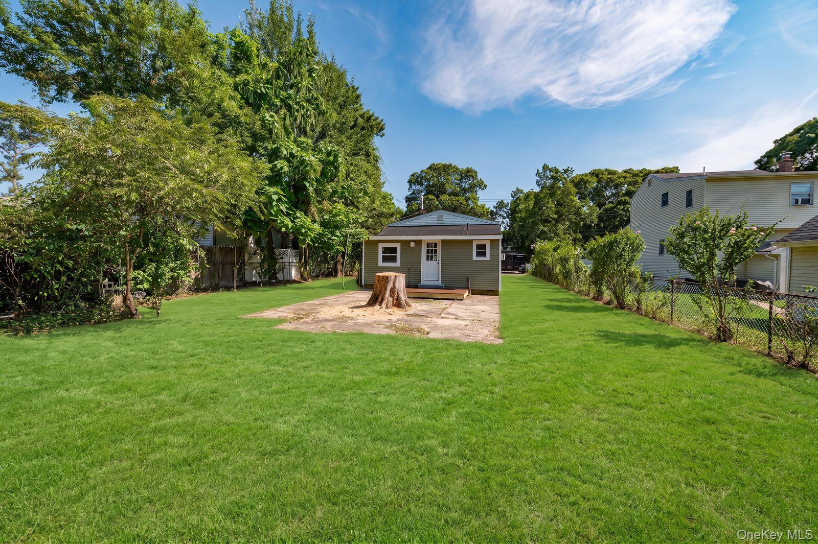 Single Family Sunset Avenue  Suffolk County, NY 11784, MLS-1022335-13