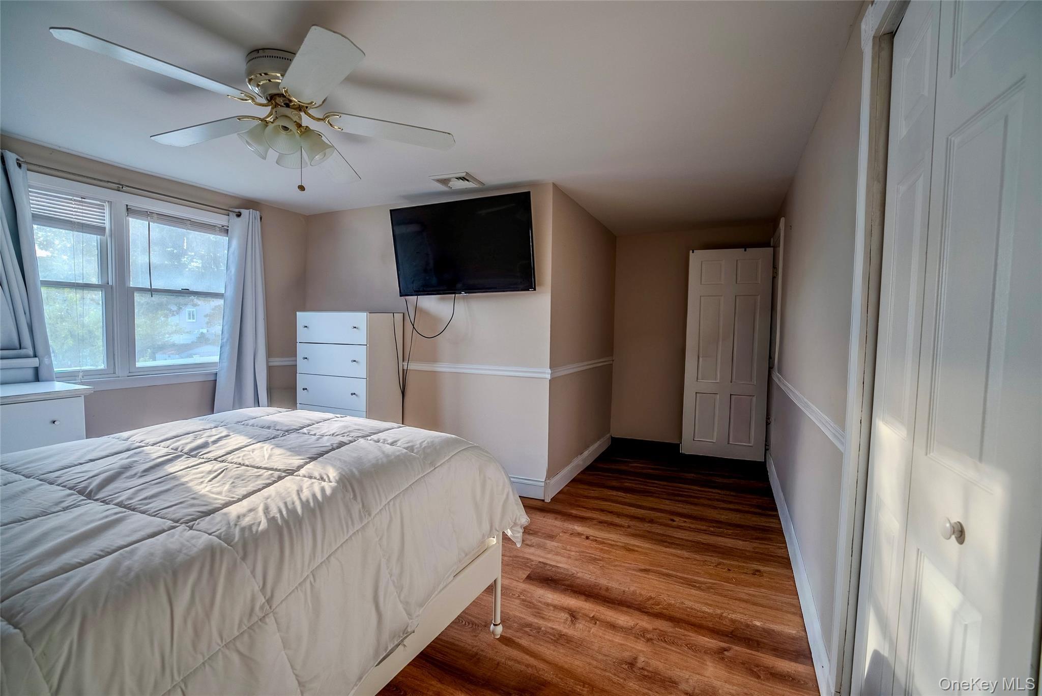 Single Family S Howell Avenue  Suffolk County, NY 11738, MLS-1022337-21