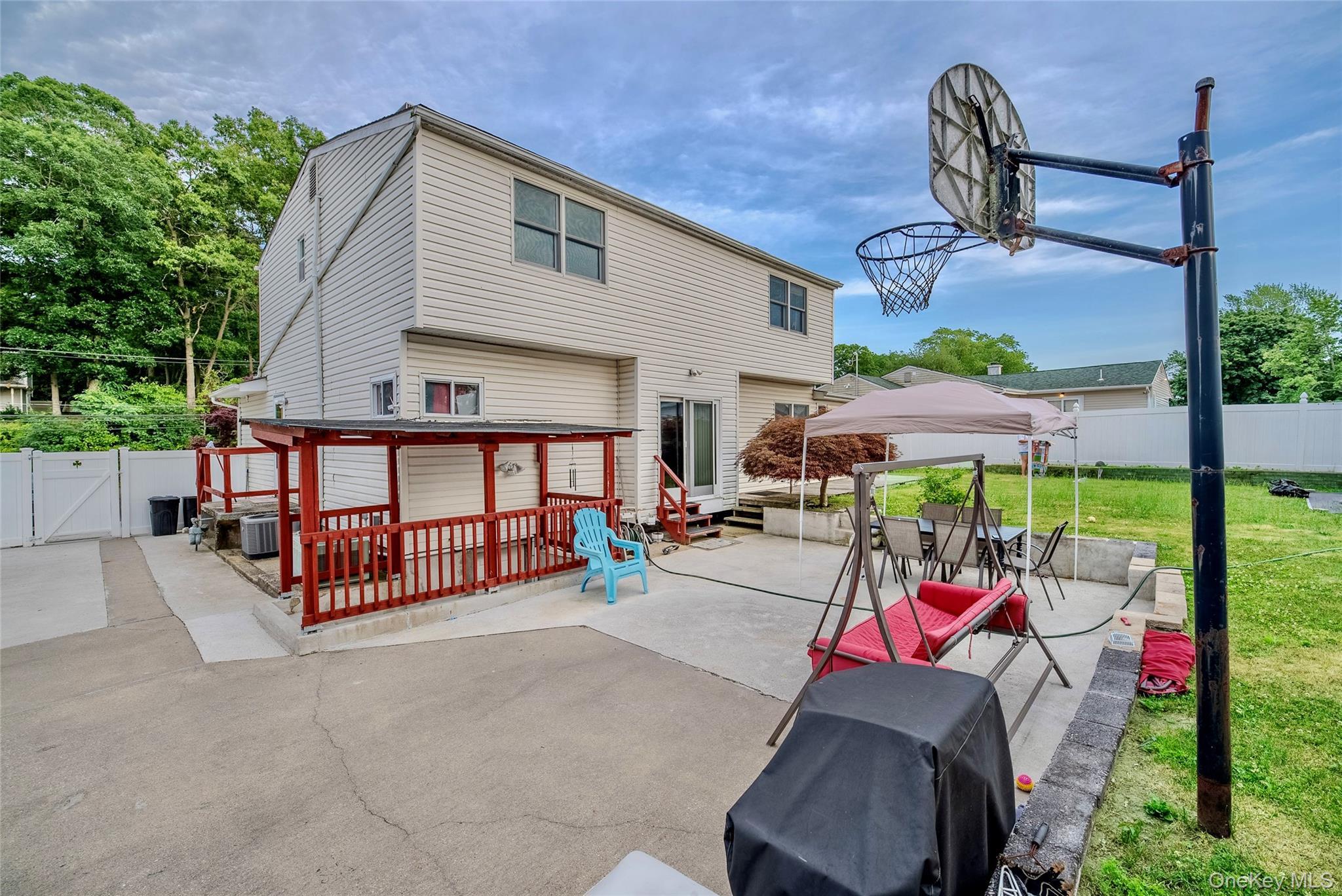 Single Family S Howell Avenue  Suffolk County, NY 11738, MLS-1022337-36