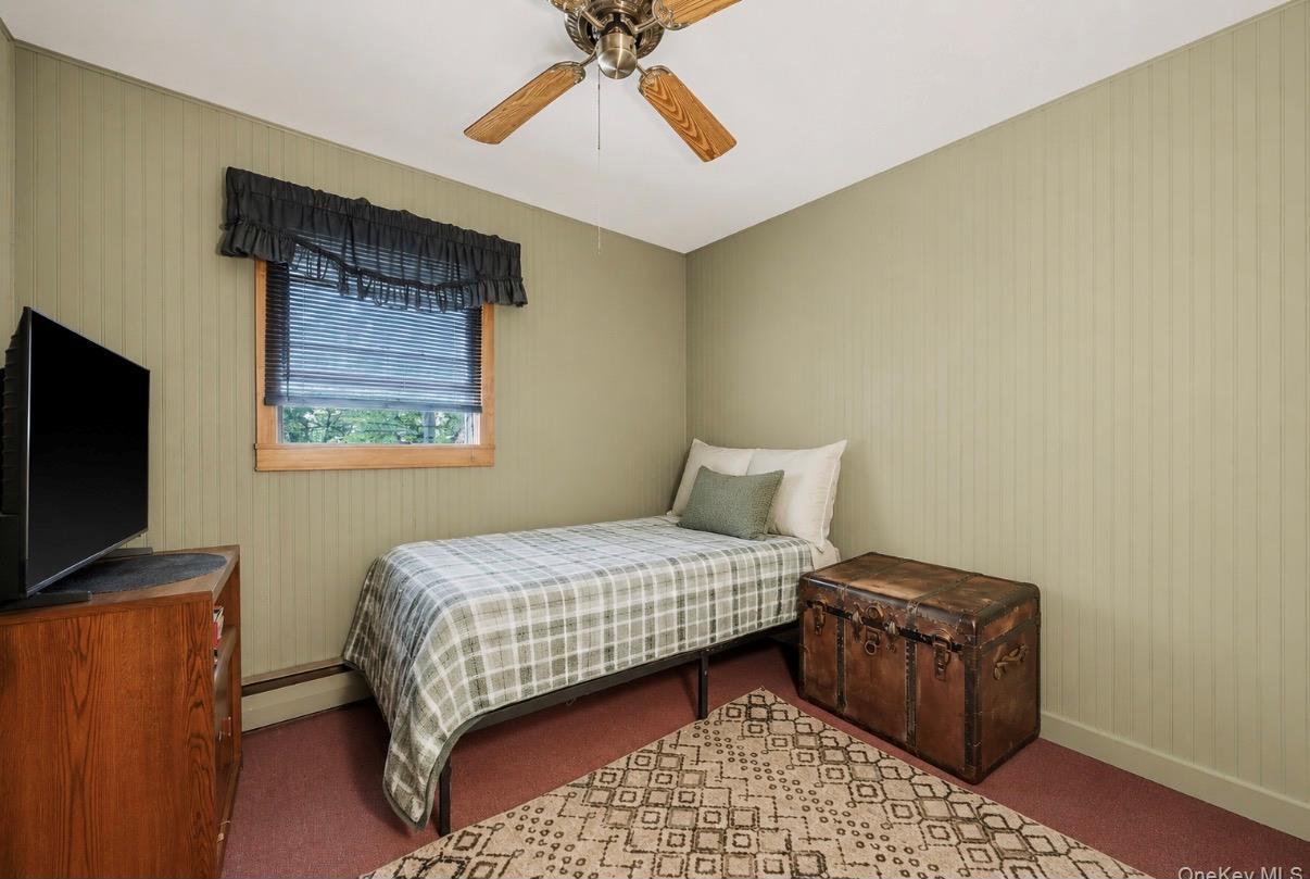 Single Family Harvard Lane Suffolk County, NY 11725, MLS-1022339-17