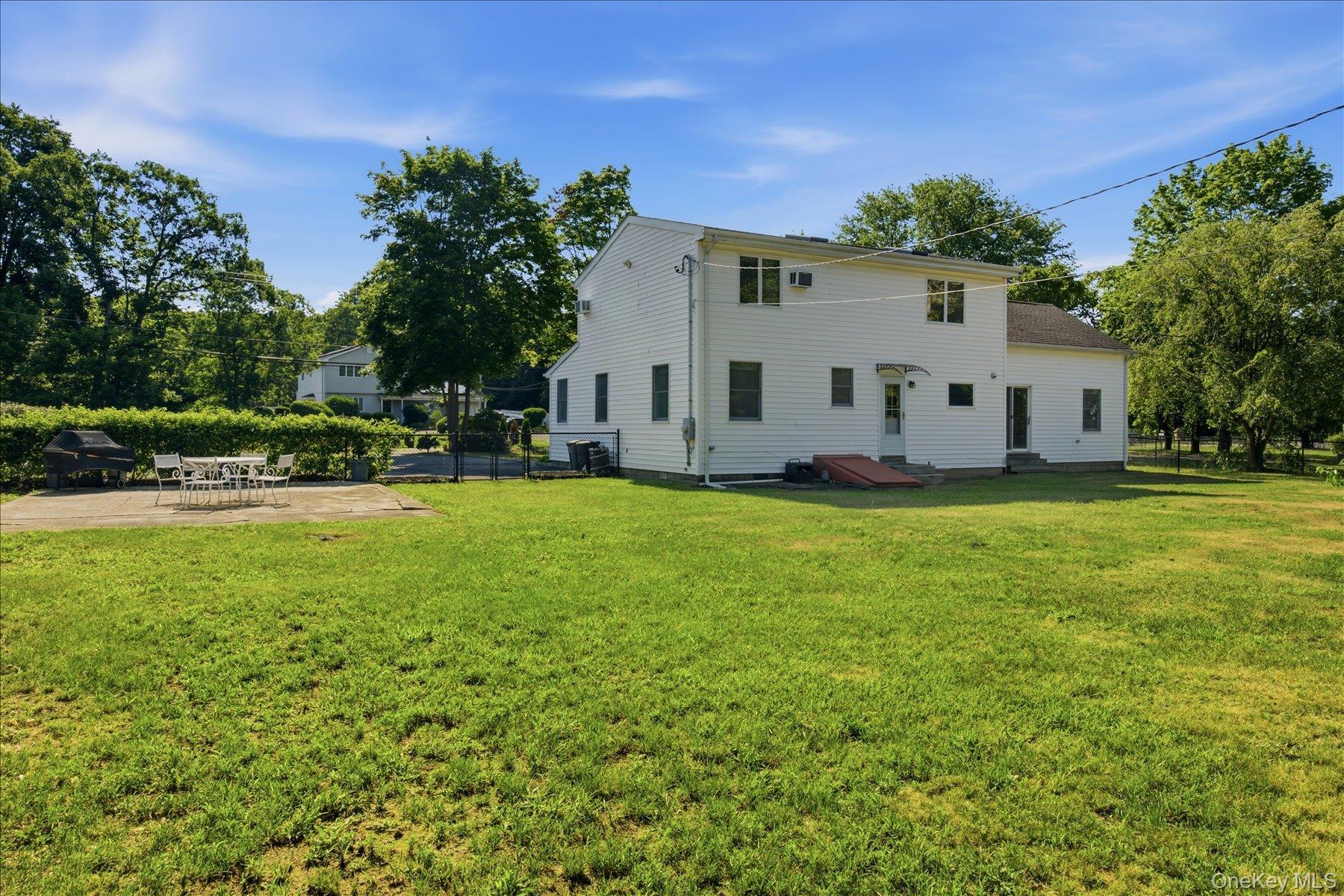 Single Family Miller Place Road Suffolk County, NY 11764, MLS-1022346-29