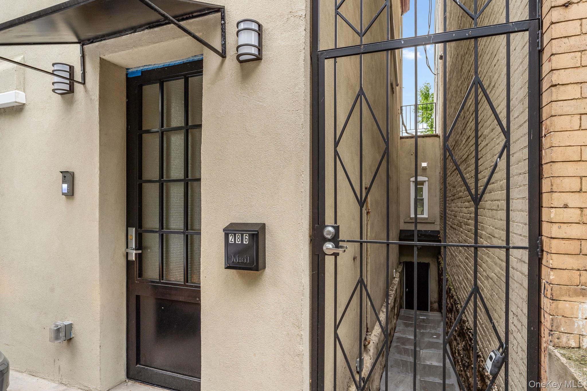 Single Family Wadsworth Avenue Manhattan, NY 10040, MLS-1022347-2
