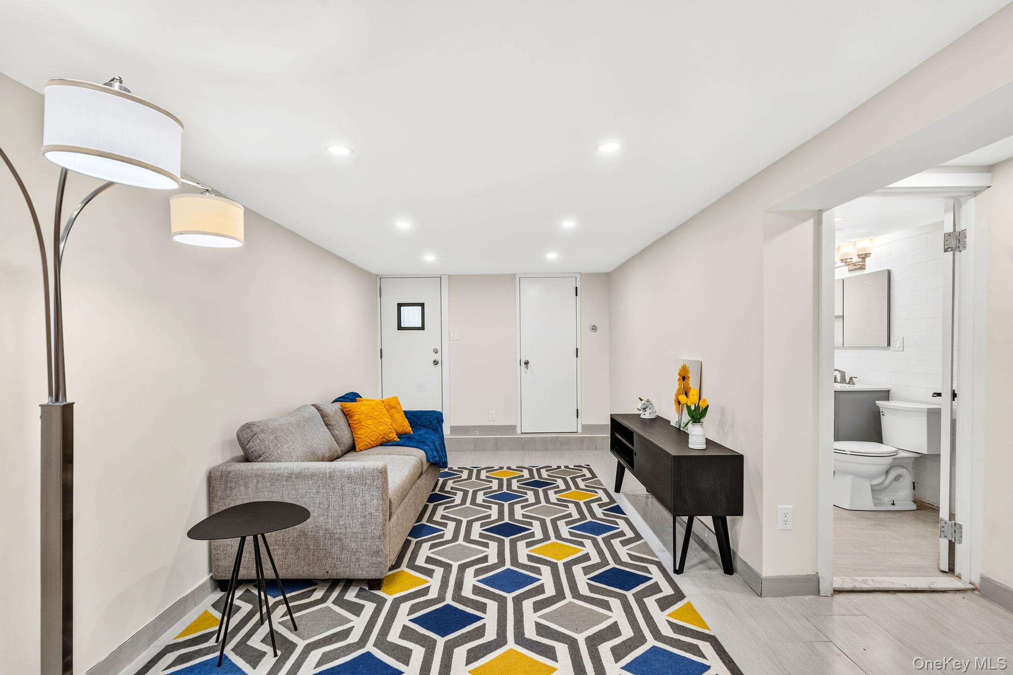 Single Family Wadsworth Avenue Manhattan, NY 10040, MLS-1022347-20