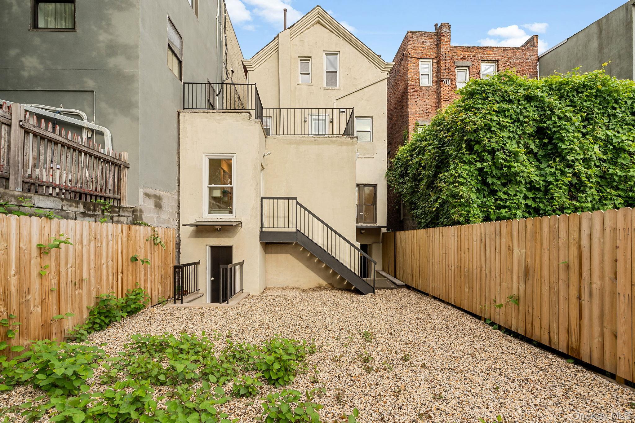 Single Family Wadsworth Avenue Manhattan, NY 10040, MLS-1022347-26